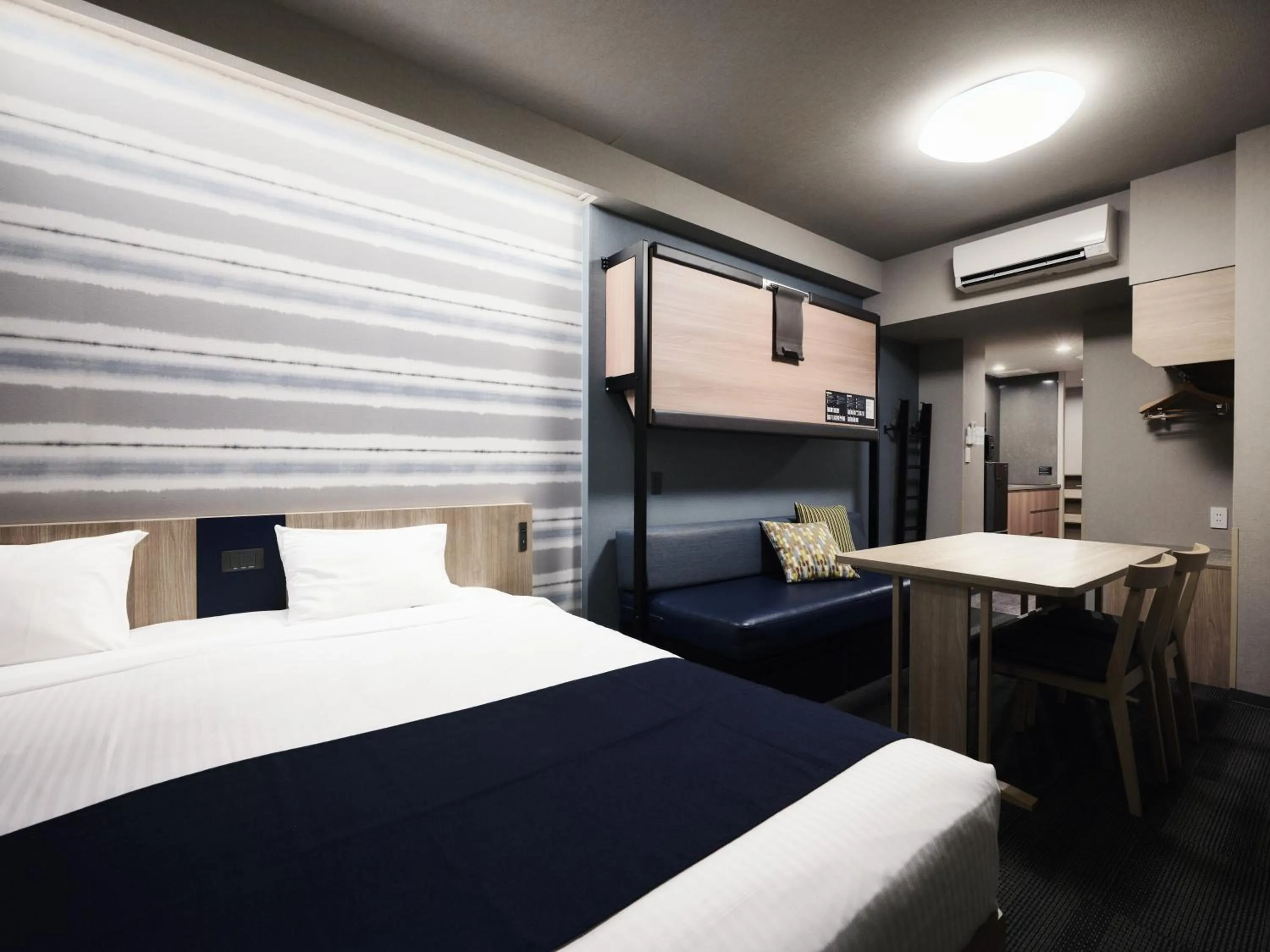 Bed in MONday Apart Asakusabashi Akihabara