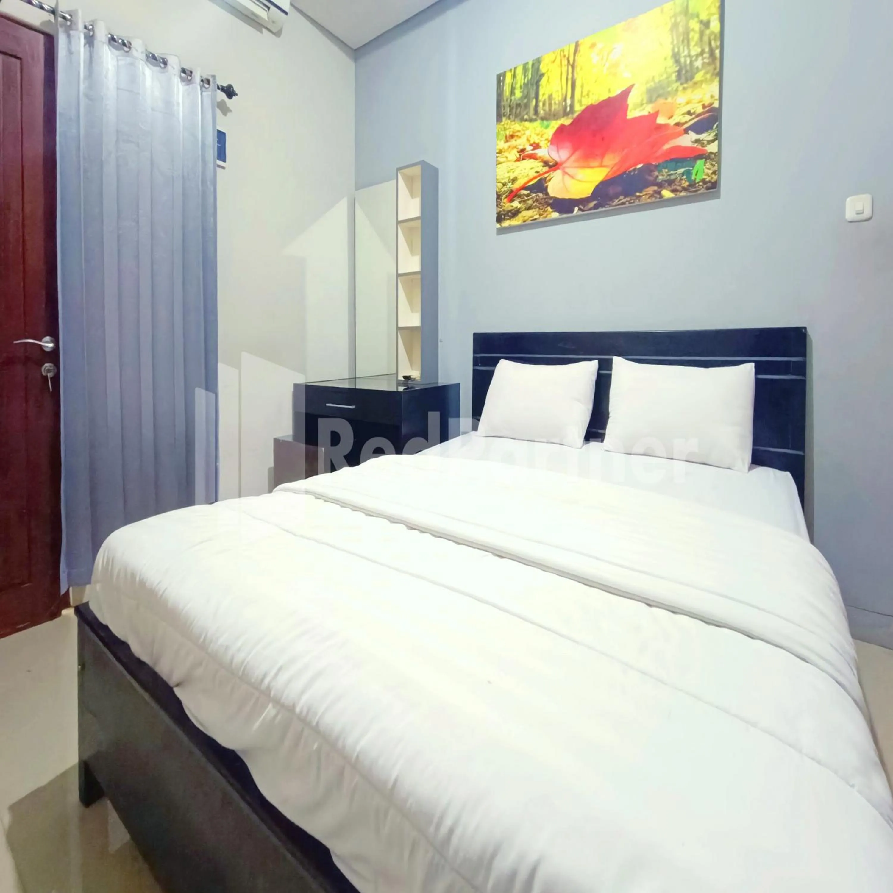Bedroom, Bed in D'Waru Homestay Syariah near Jl Slamet Riyadi Mitra RedDoorz