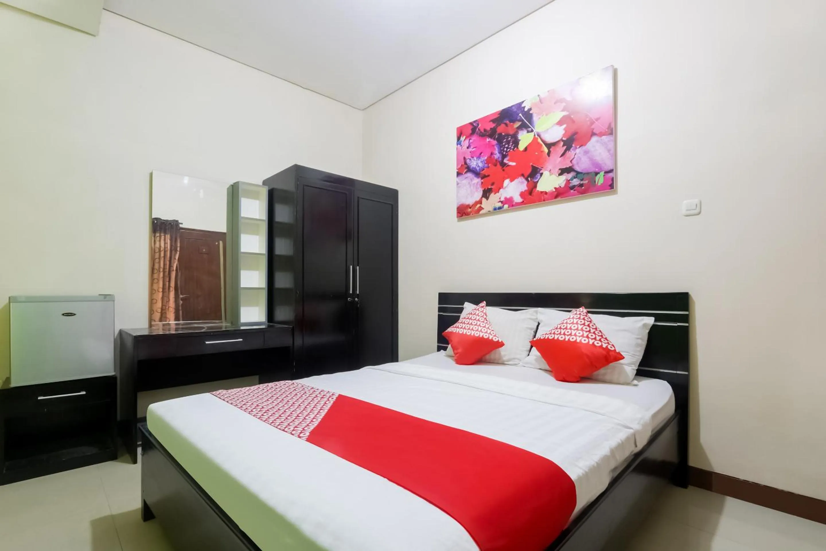 D'Waru Homestay Syariah near Jl Slamet Riyadi Mitra RedDoorz