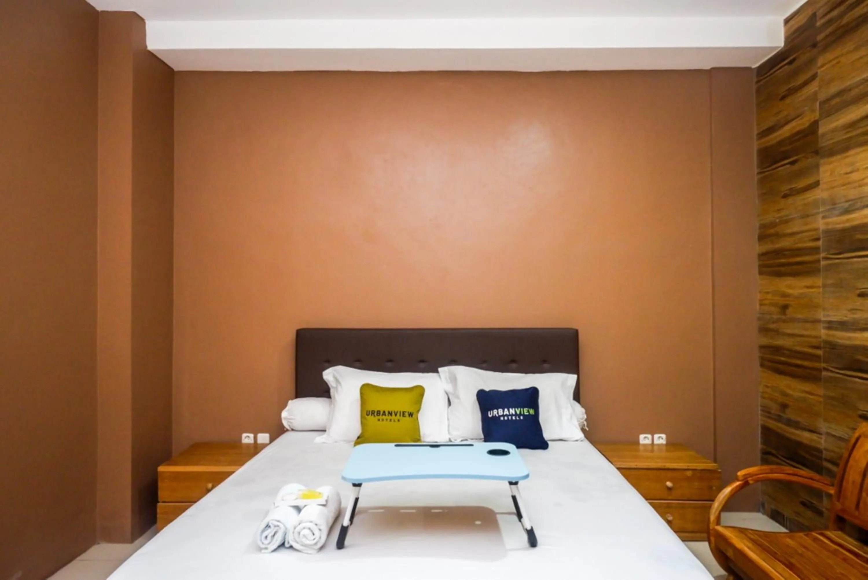 Urbanview Hotel Blok O International by RedDoorz