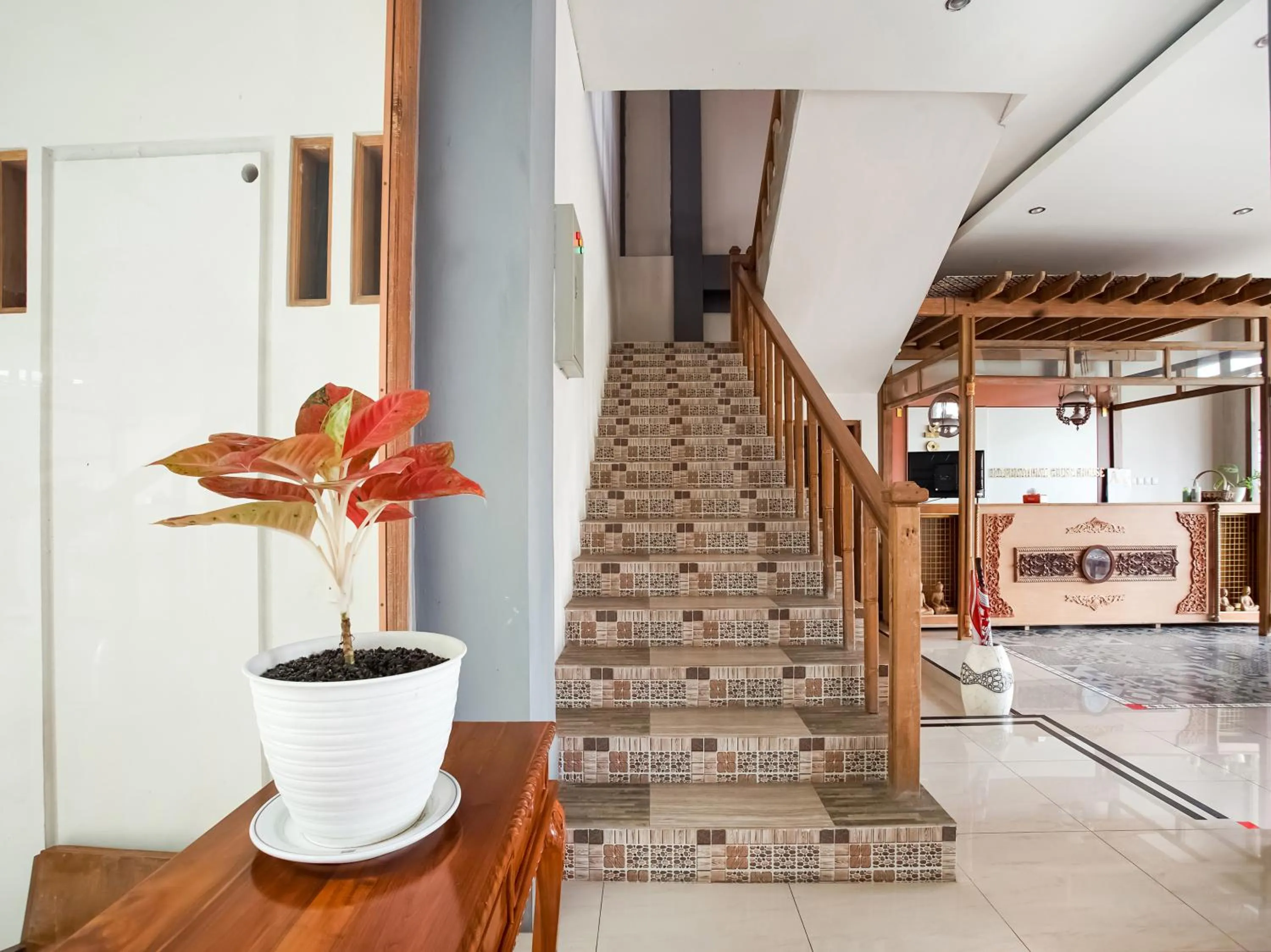 Area and facilities in Urbanview Hotel Blok O International by RedDoorz