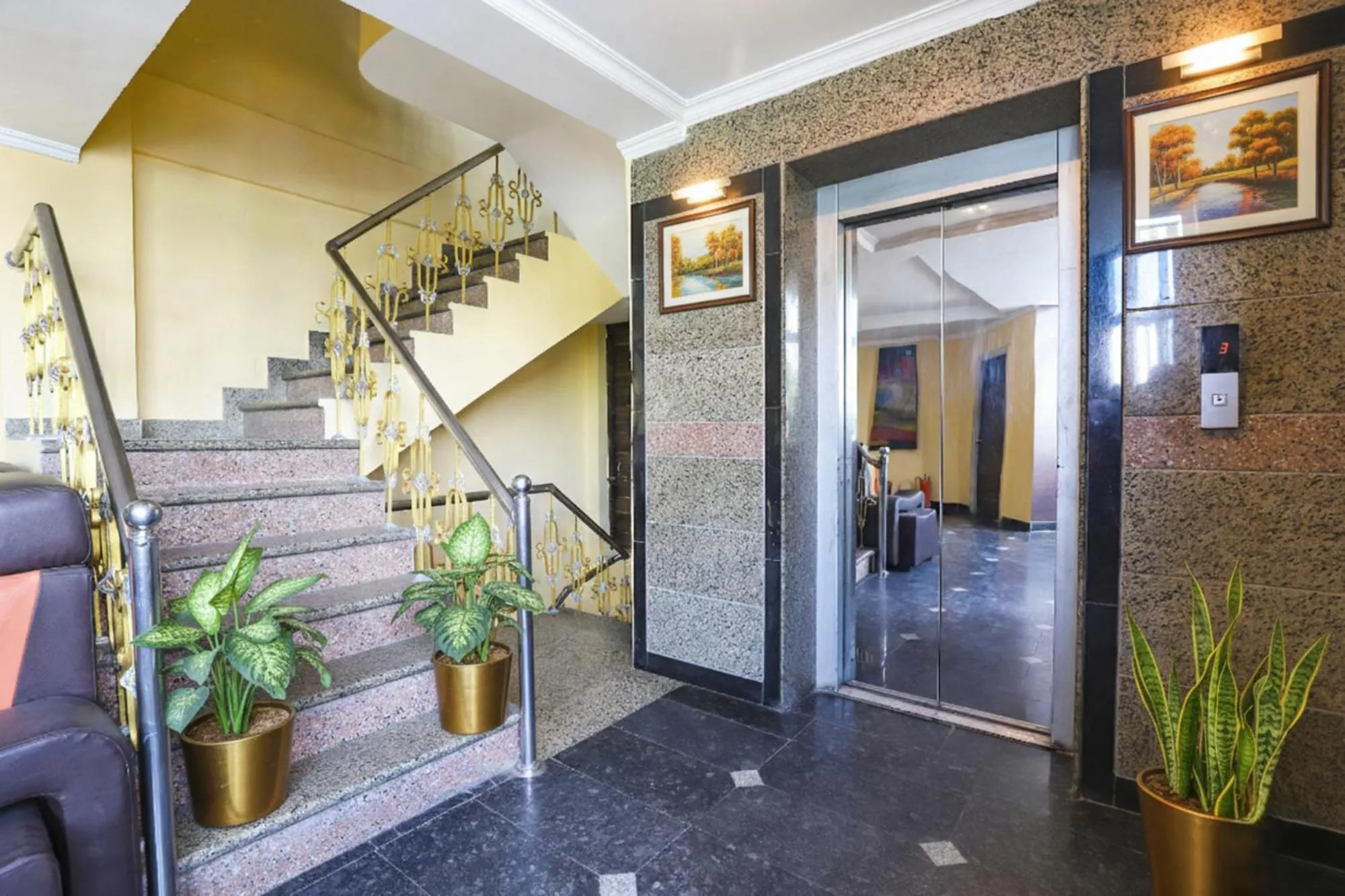 elevator in FabHotel Chamiers Park - Nandanam
