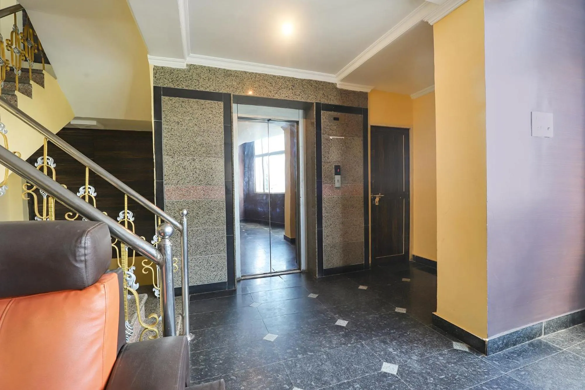 elevator in FabHotel Chamiers Park - Nandanam