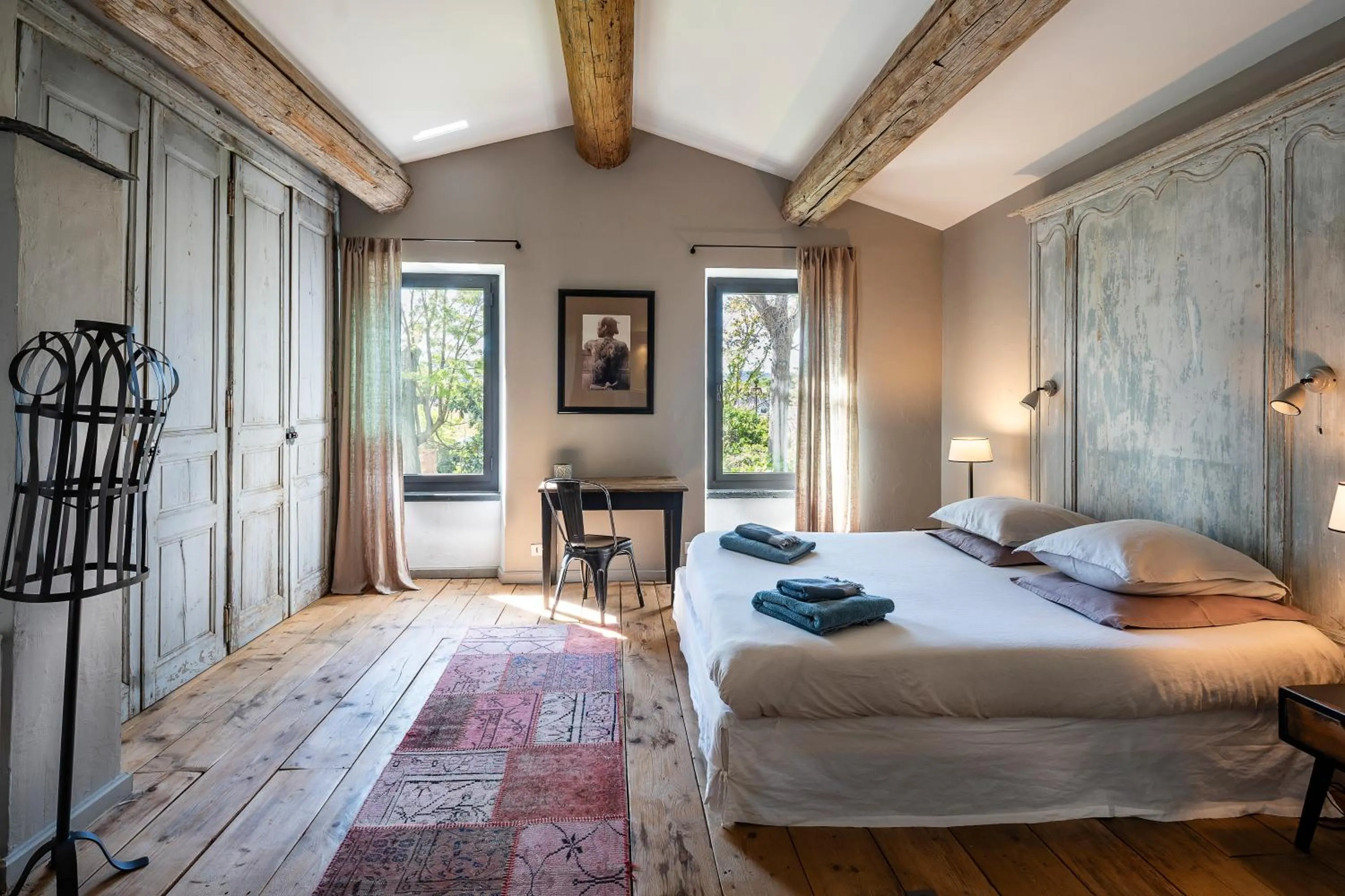 Photo of the whole room, Bed in la maiZon