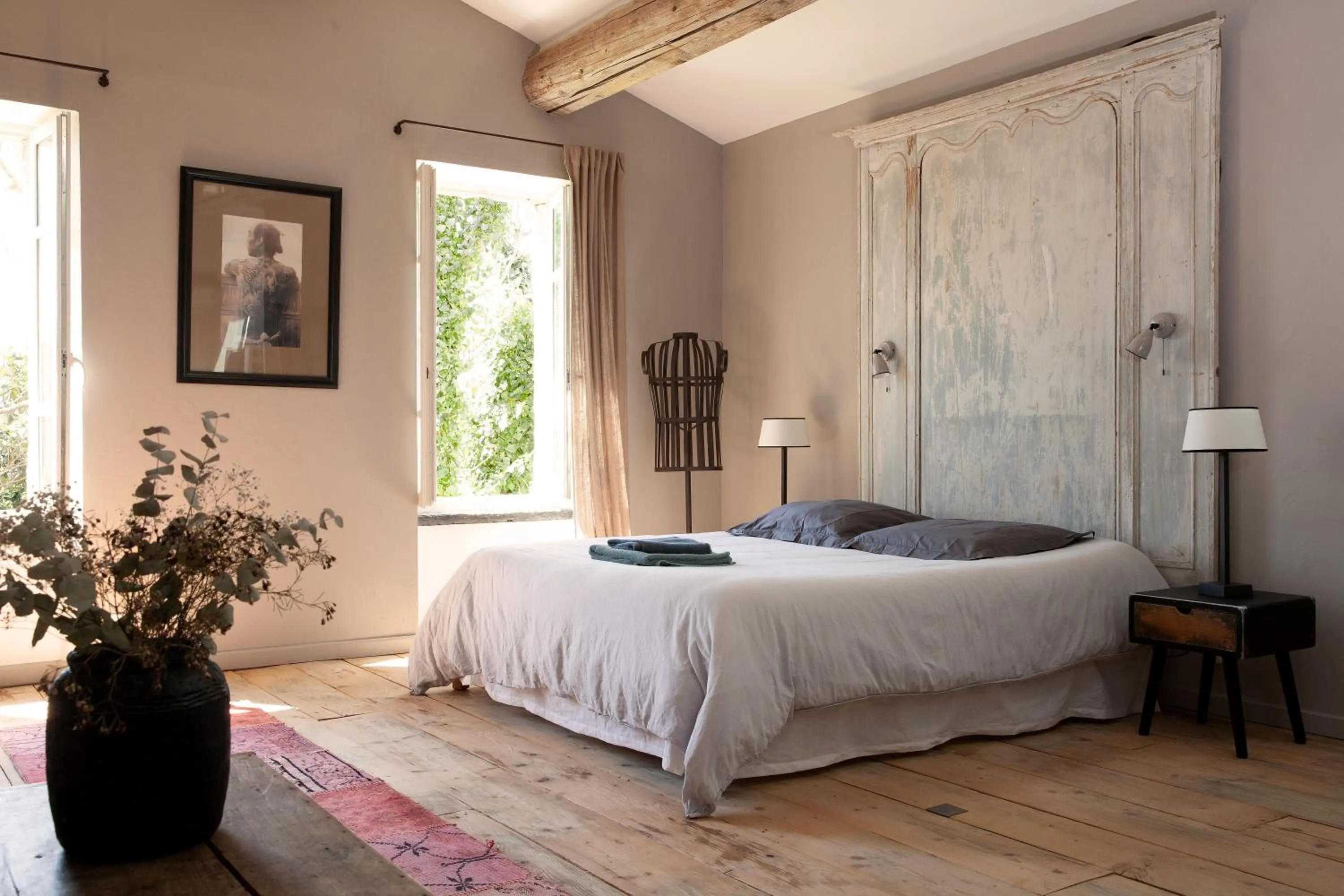 Bedroom, Bed in la maiZon