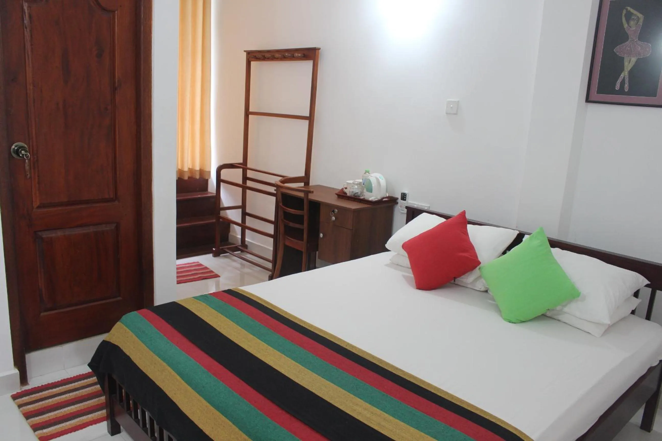 Deluxe Queen Room - single occupancy in Alex Home Stay