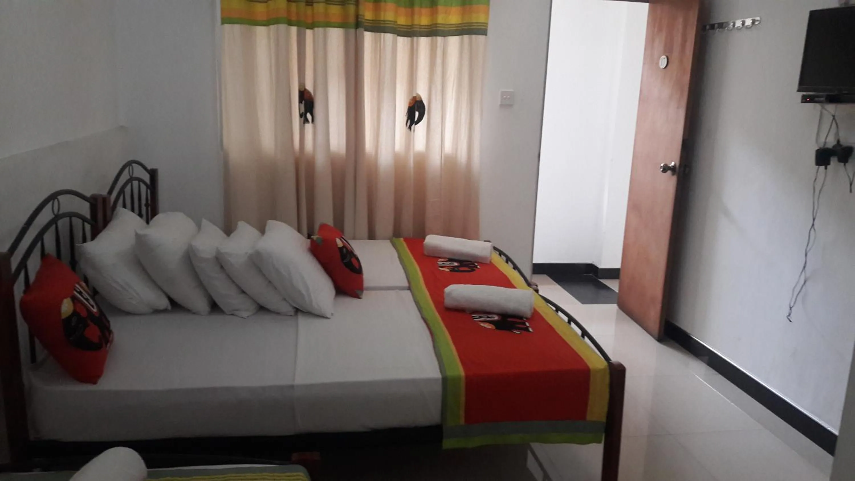 Bed in Charlton Kandy City Rest