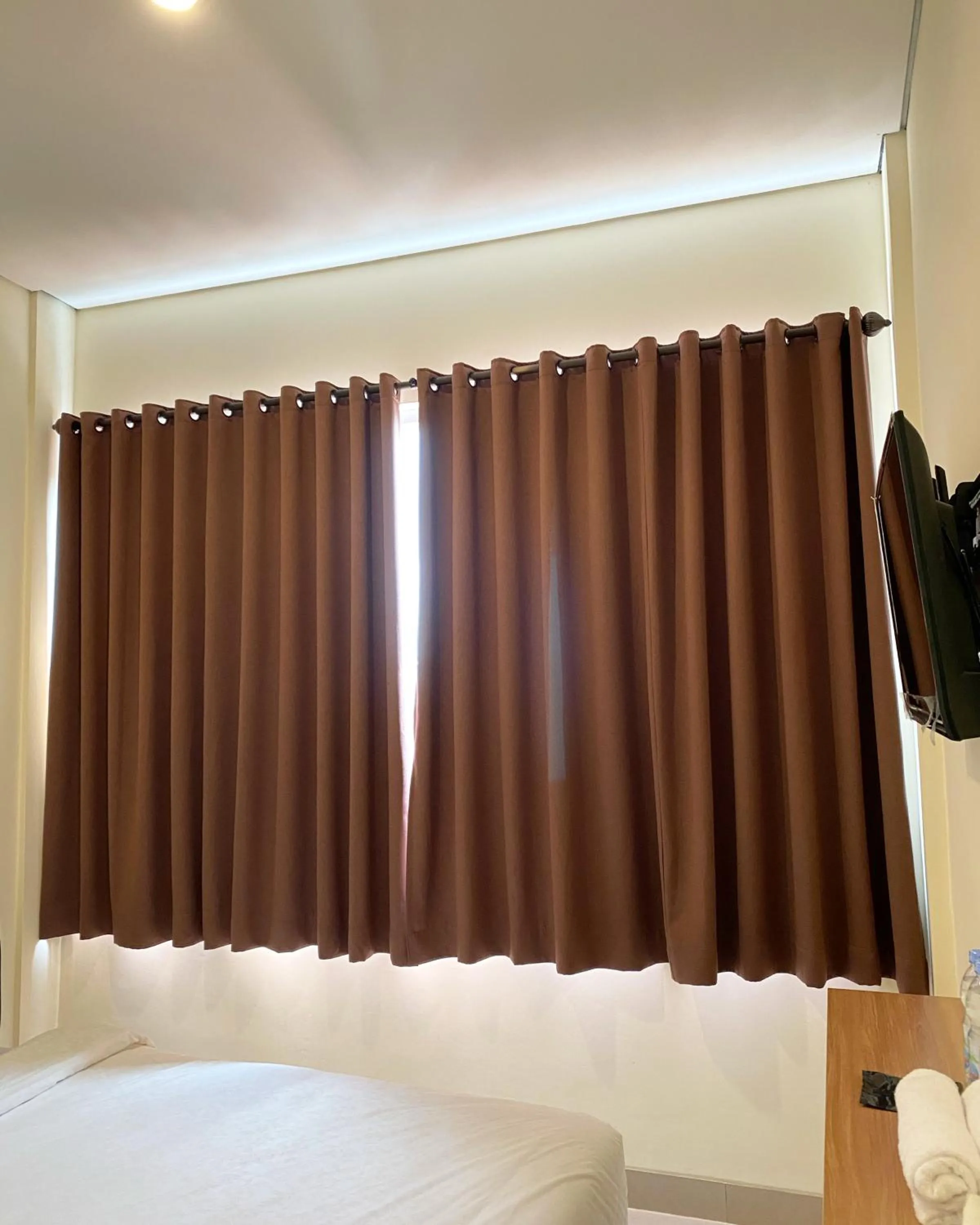 Bed in RedDoorz at Arkana Seturan Pakuwon Mall