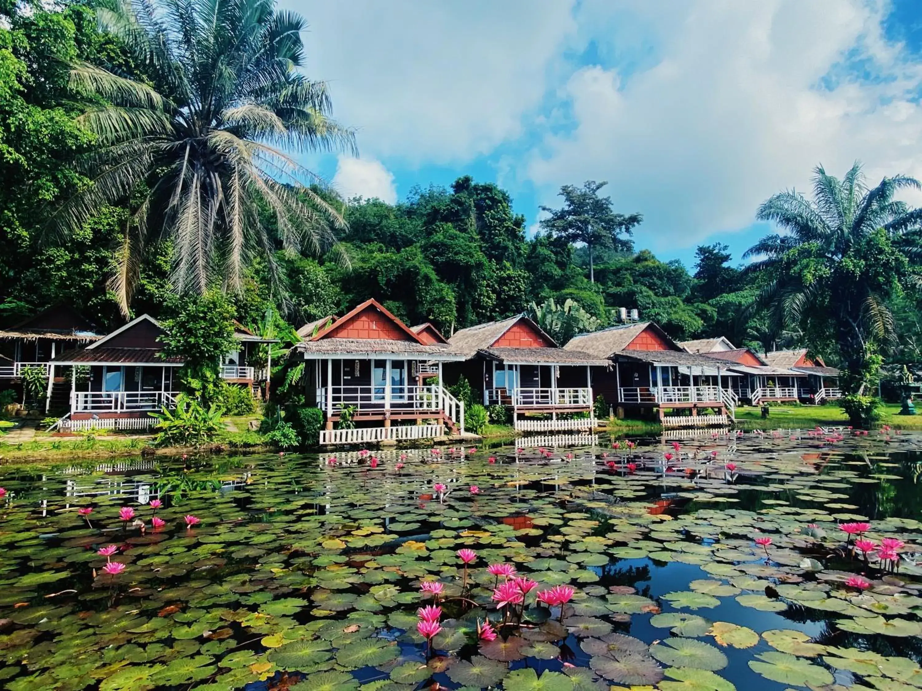 Holiday Resort - SHA Plus Holiday Resort - SHA Plus