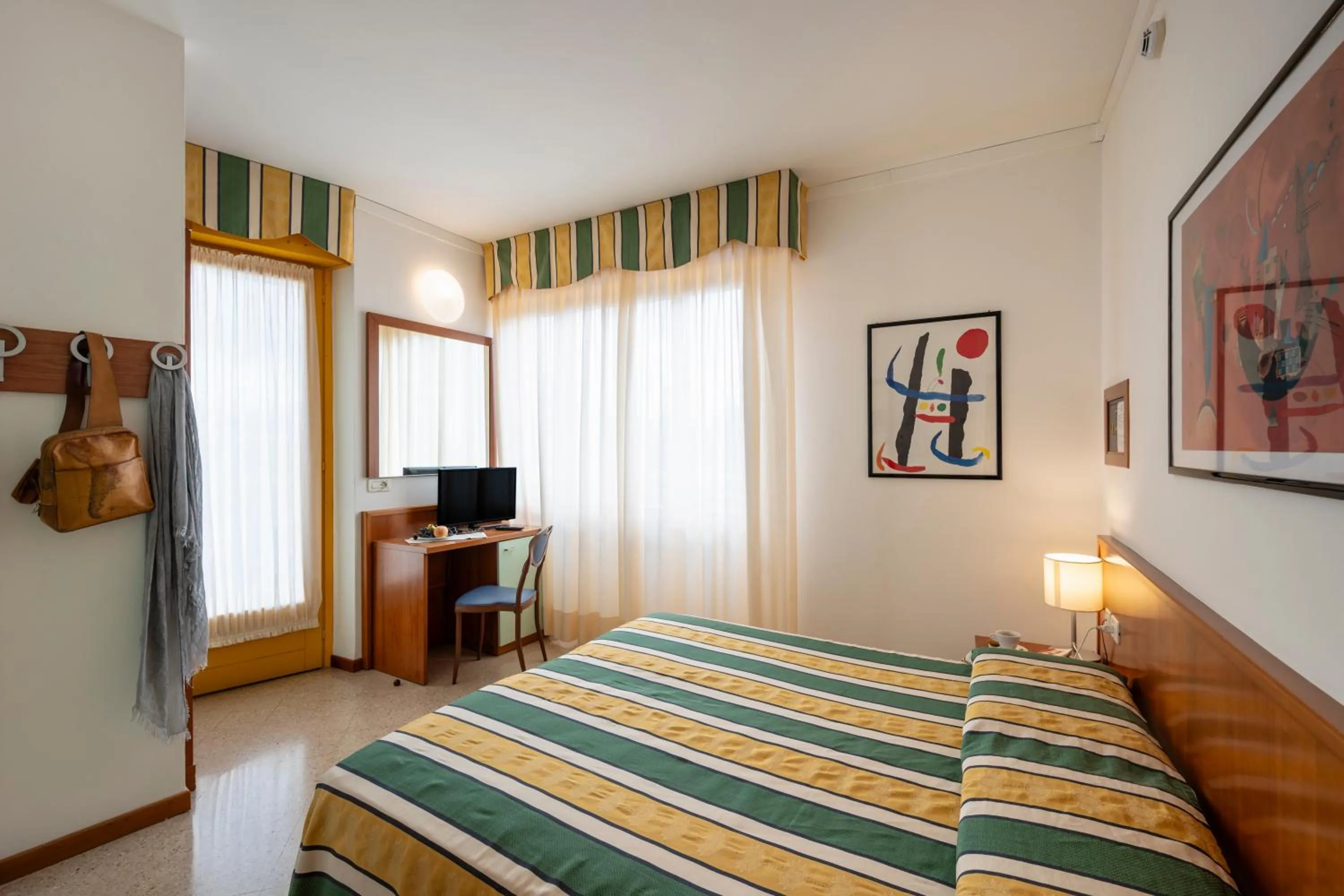 Photo of the whole room, Bed in Hotel Luna