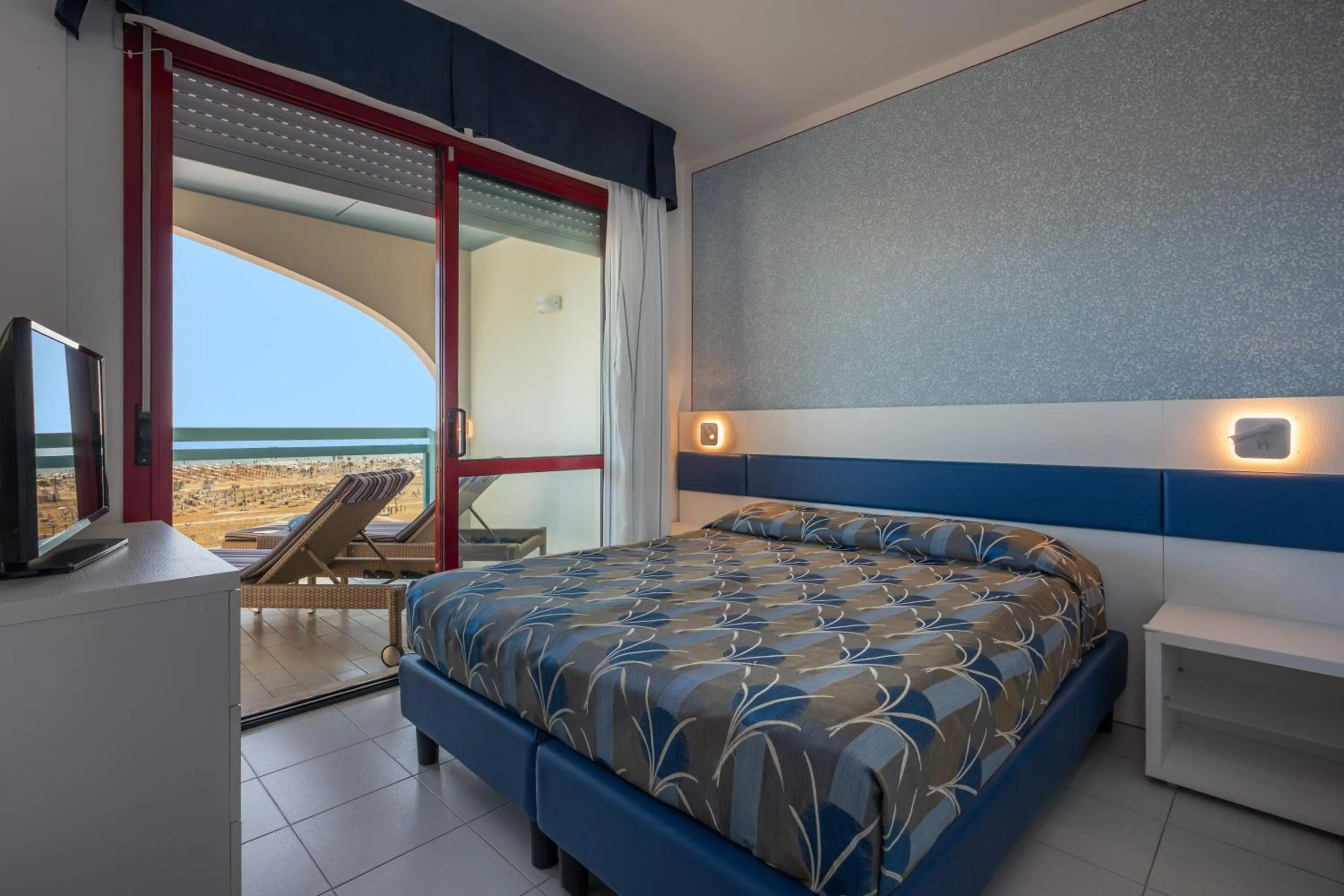 Photo of the whole room, Bed in Aparthotel Imperial