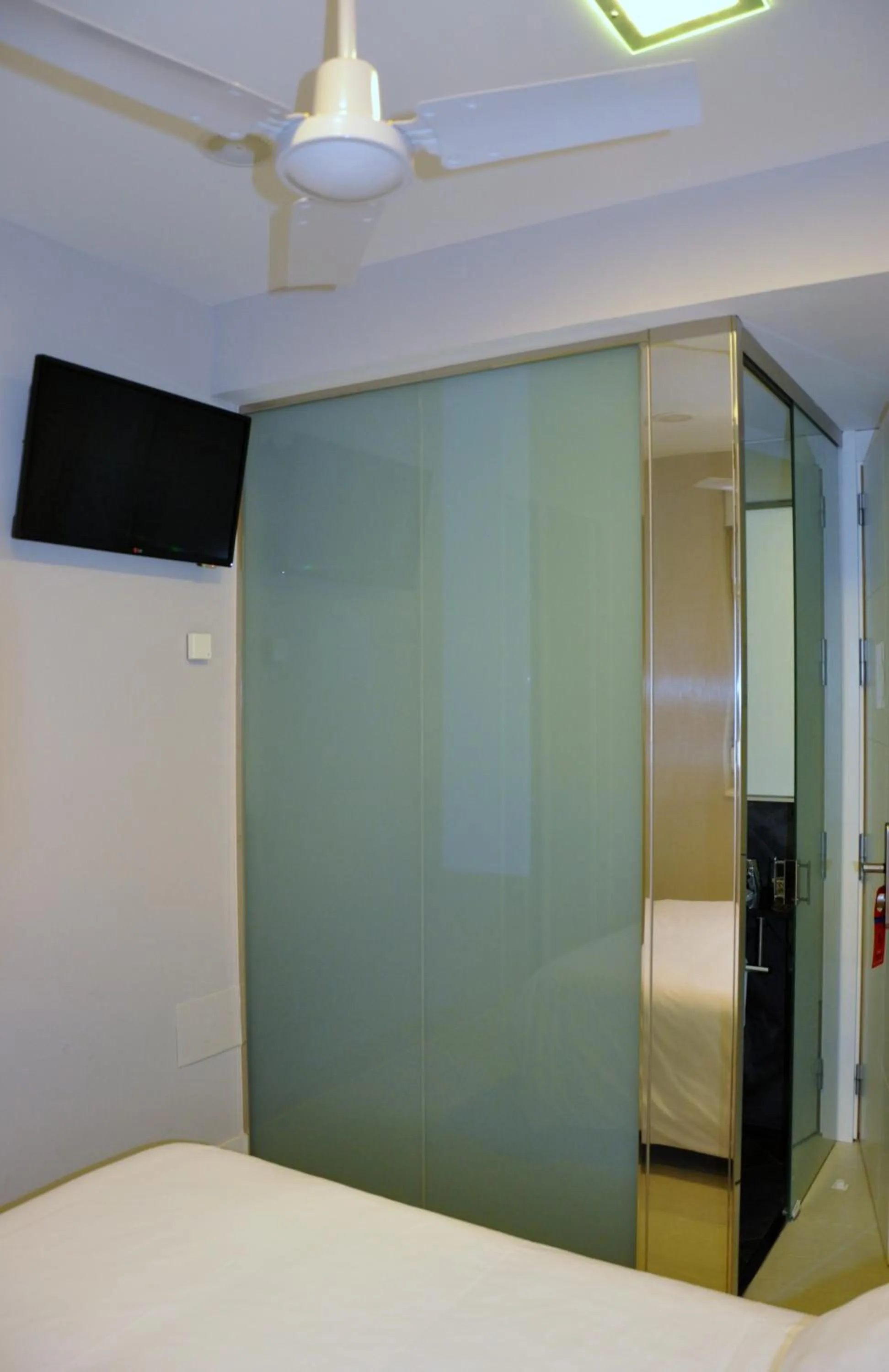 TV and multimedia, Bed in Hosteria Santander