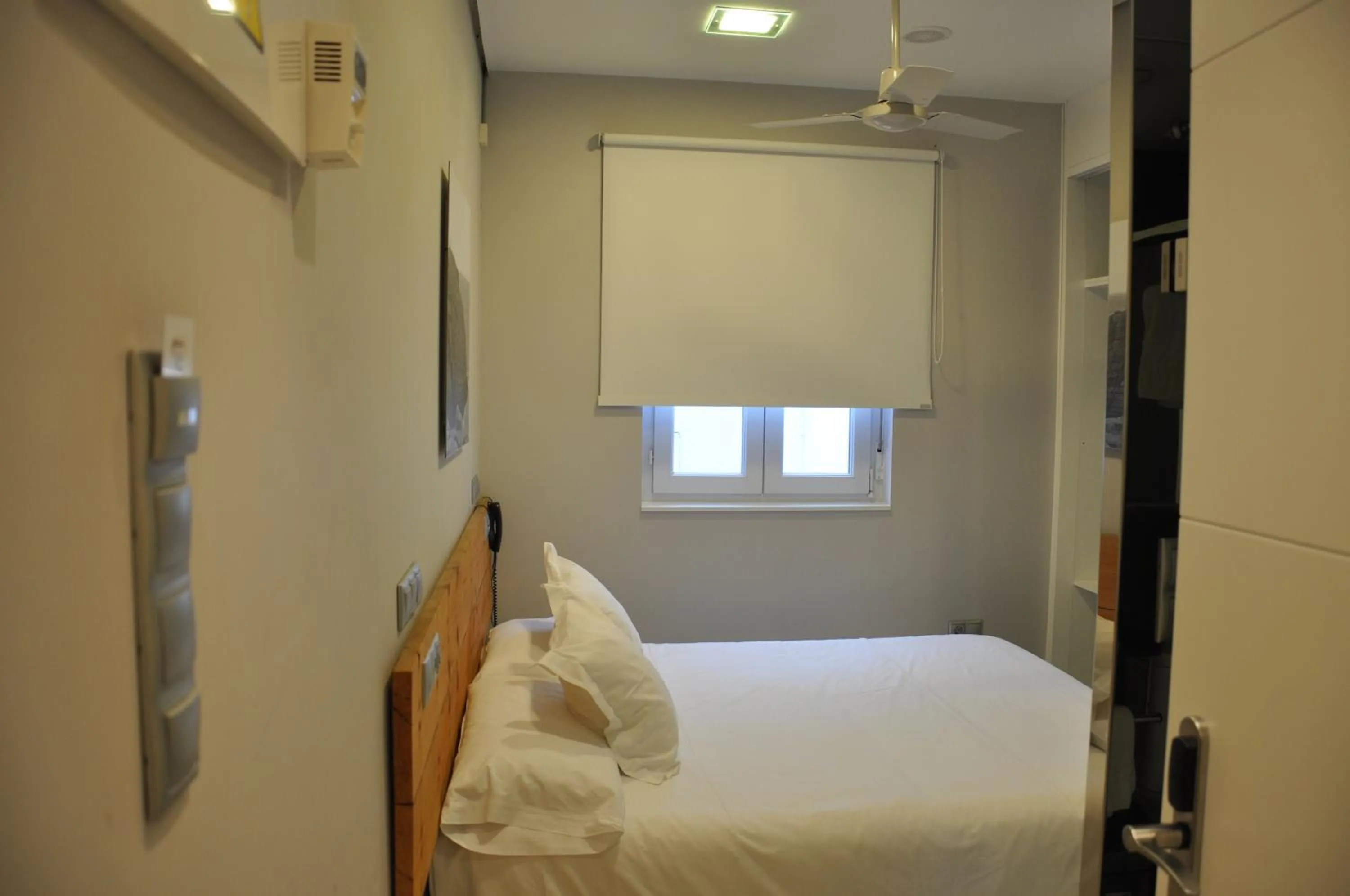 Bed in Hosteria Santander