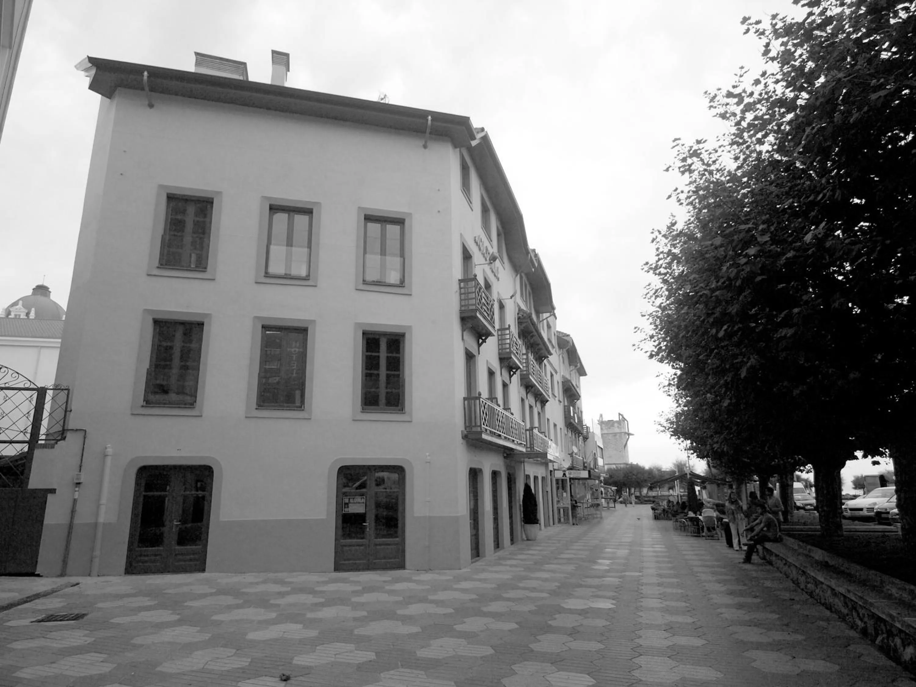 Facade/entrance in Hosteria Santander