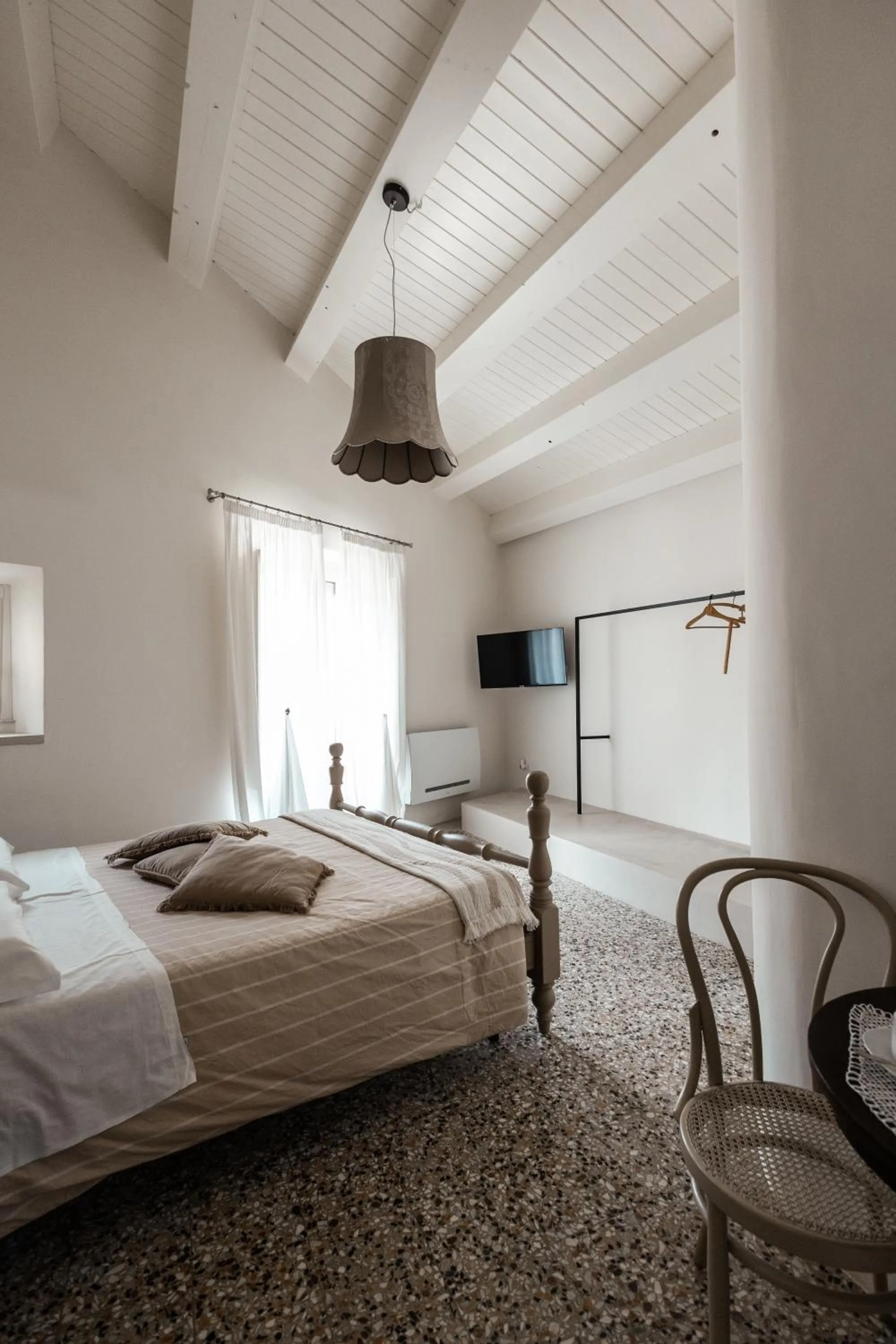 TV and multimedia, Bed in Bianko EcoChic