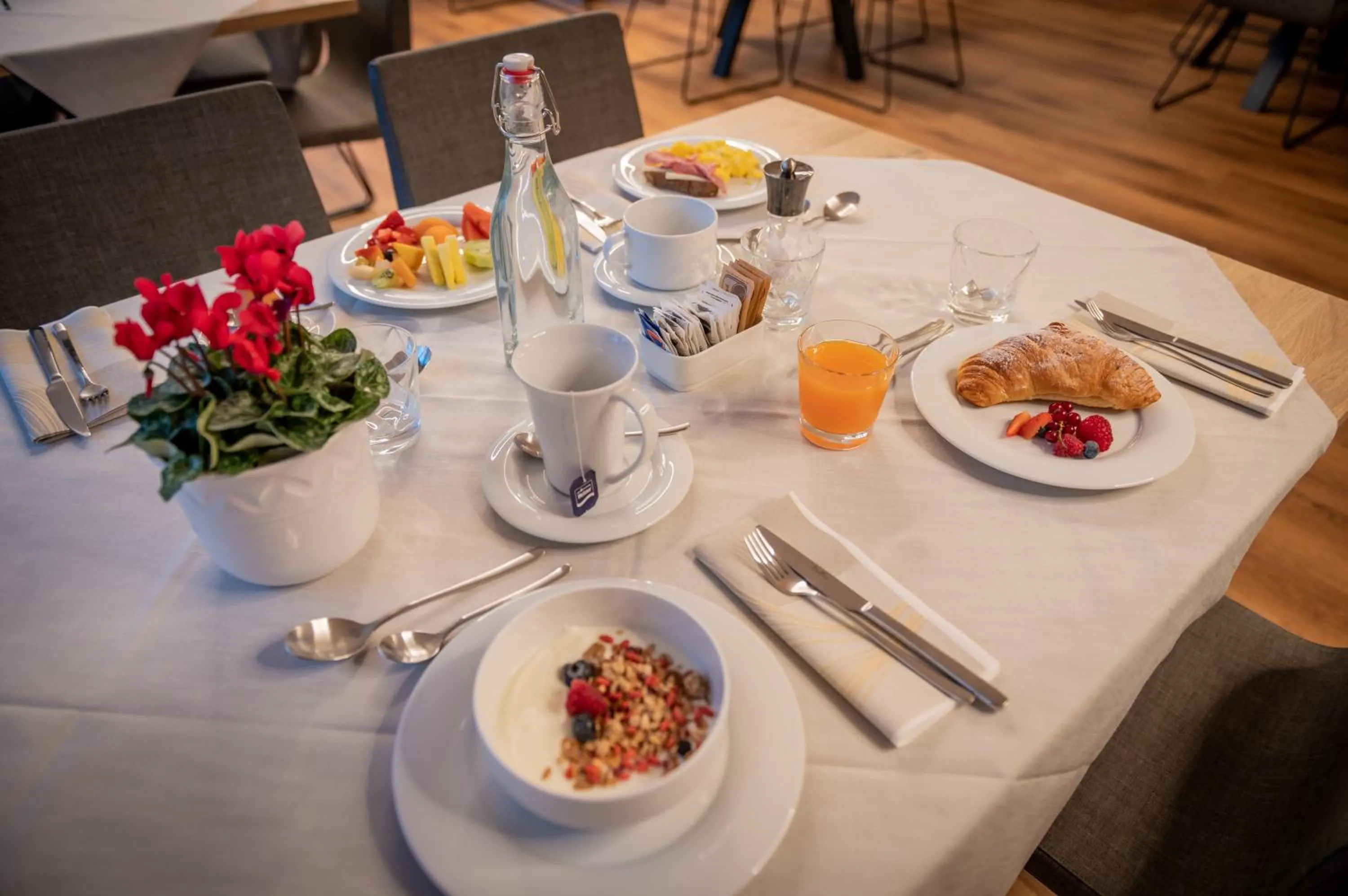 Breakfast in CHALET NORA