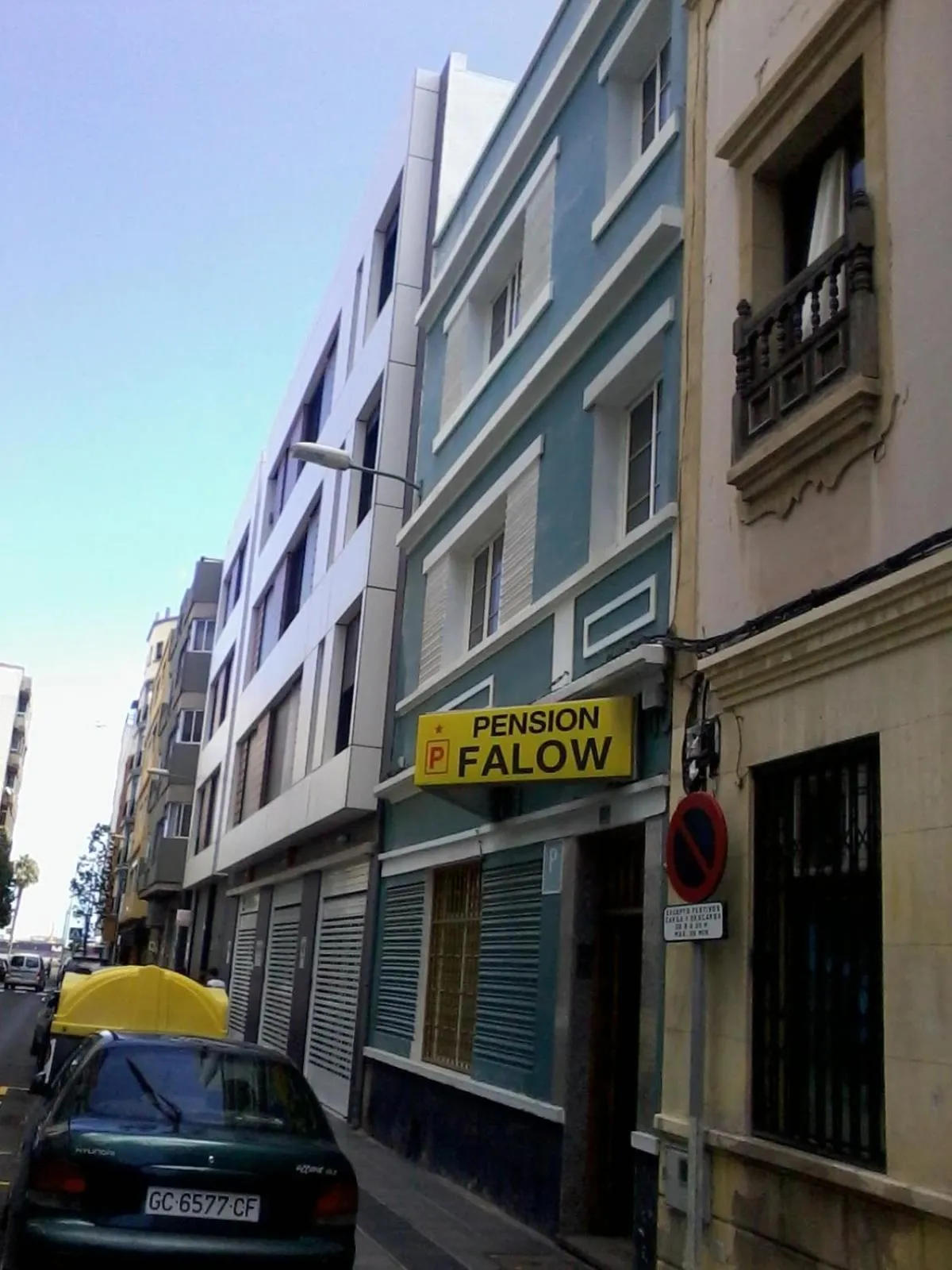 Facade/entrance in Falow