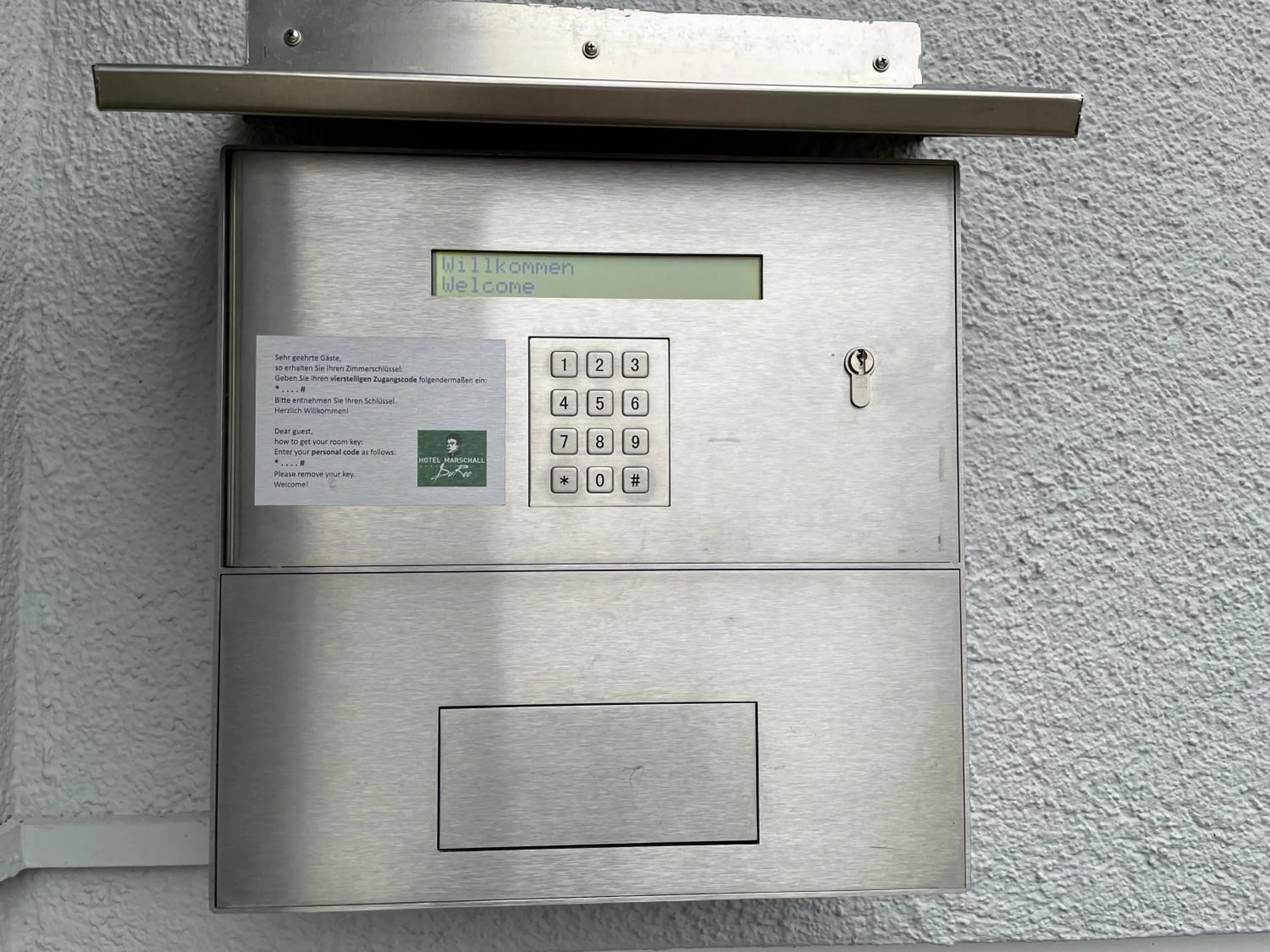 Property building in Hotel Marschall Duroc