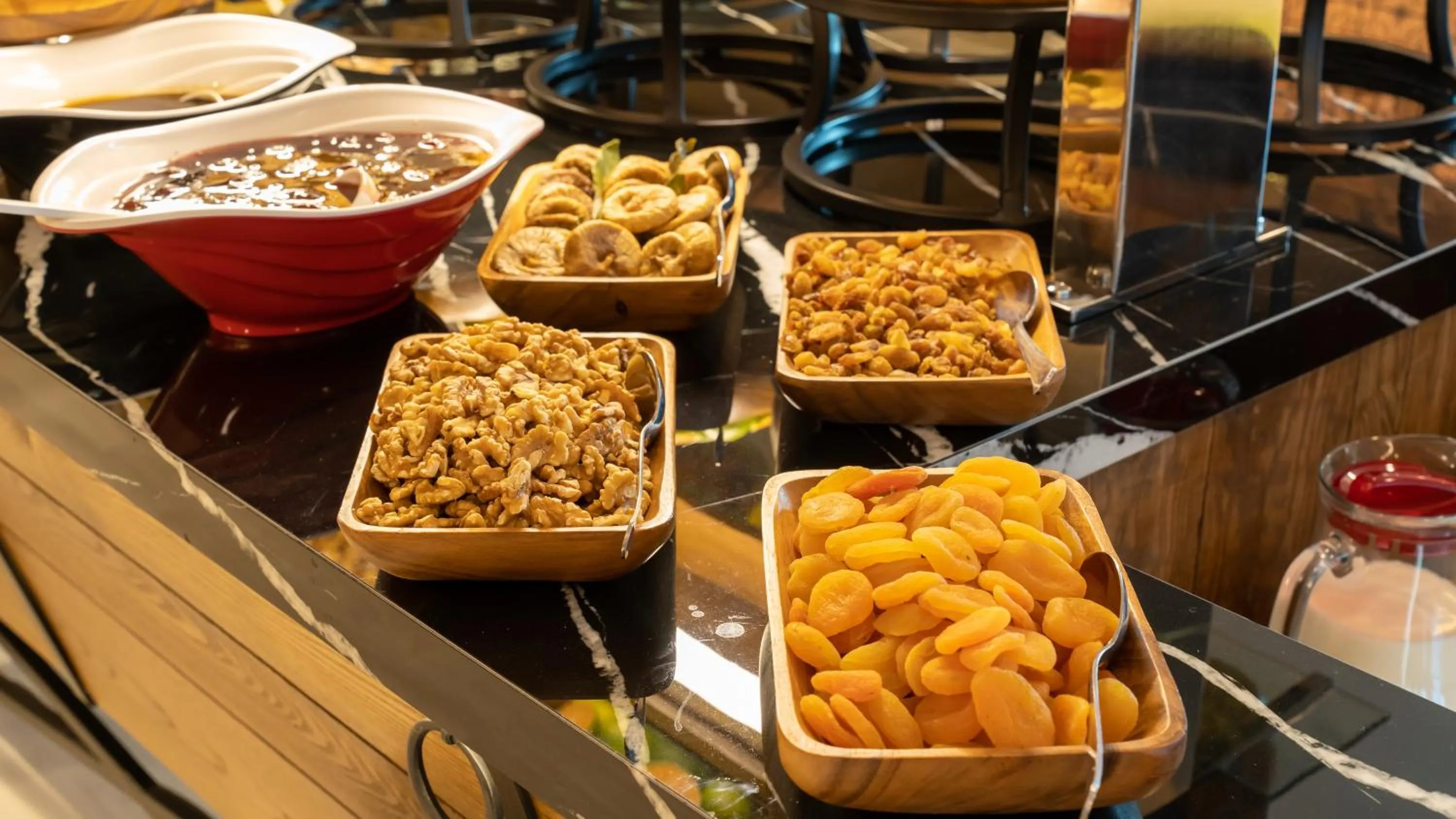 Buffet breakfast in GRAND ANİ HOTEL