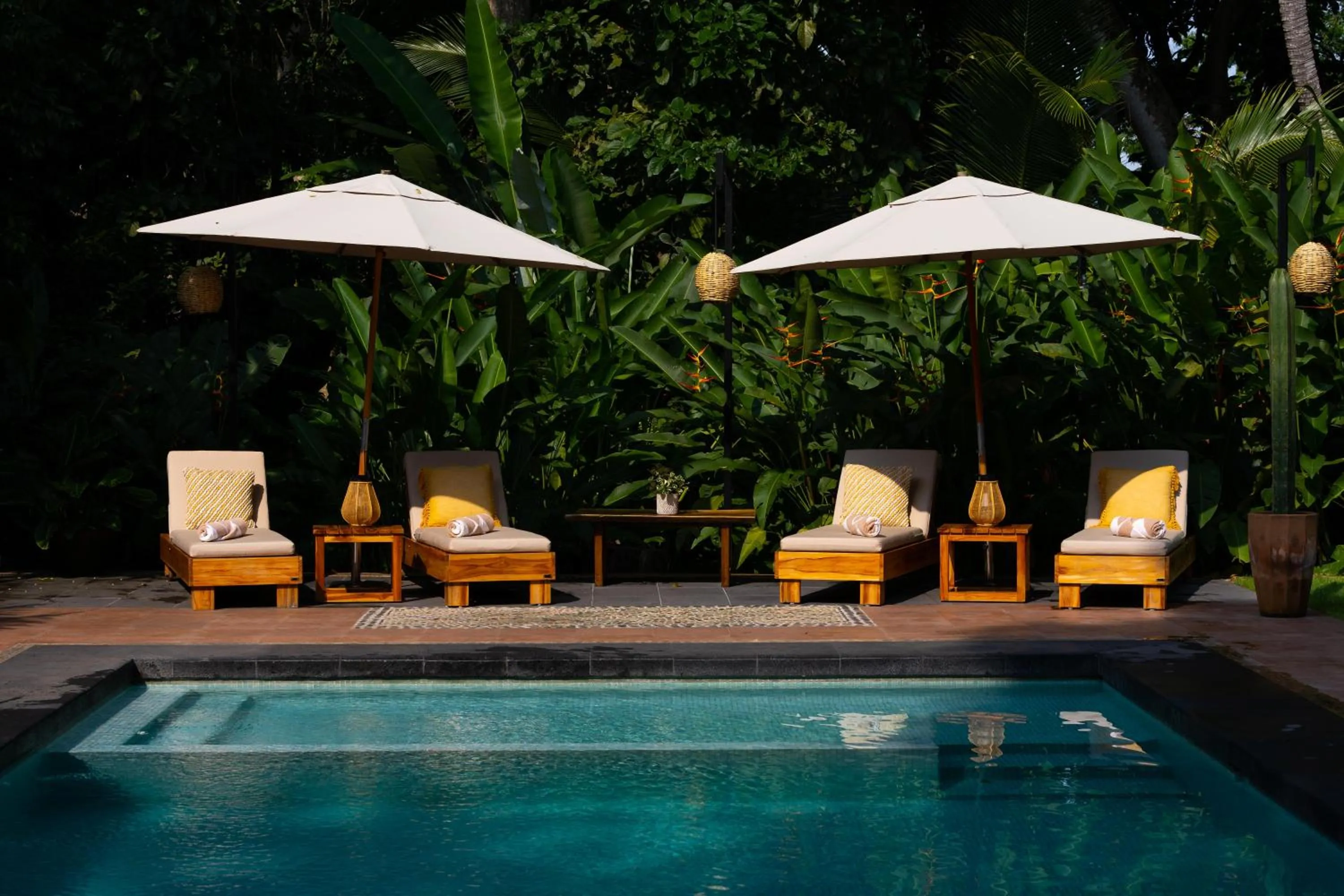 Swimming pool in La Paranera Hotel & Relax