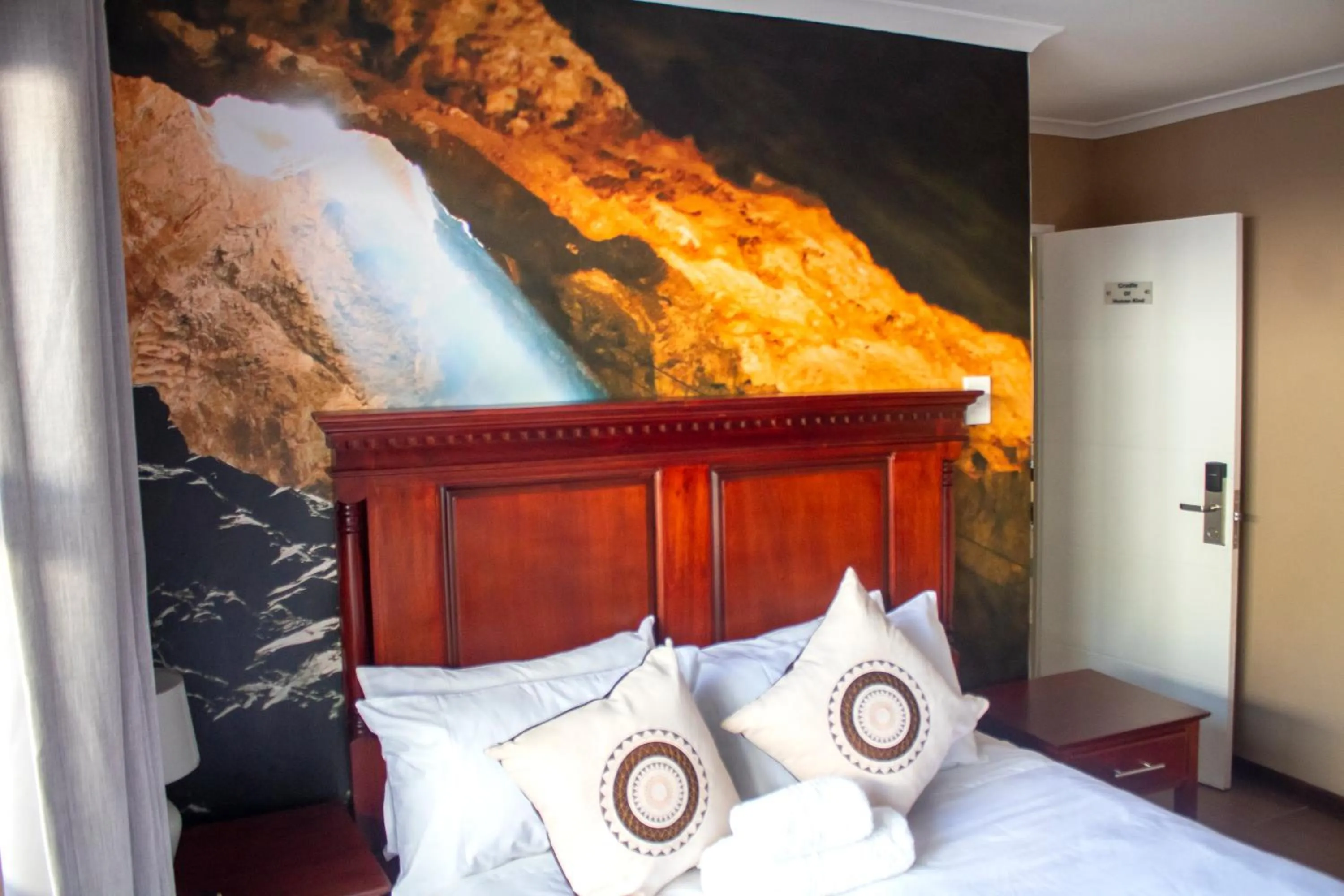 Bedroom, Bed in Seven Wonders B&B