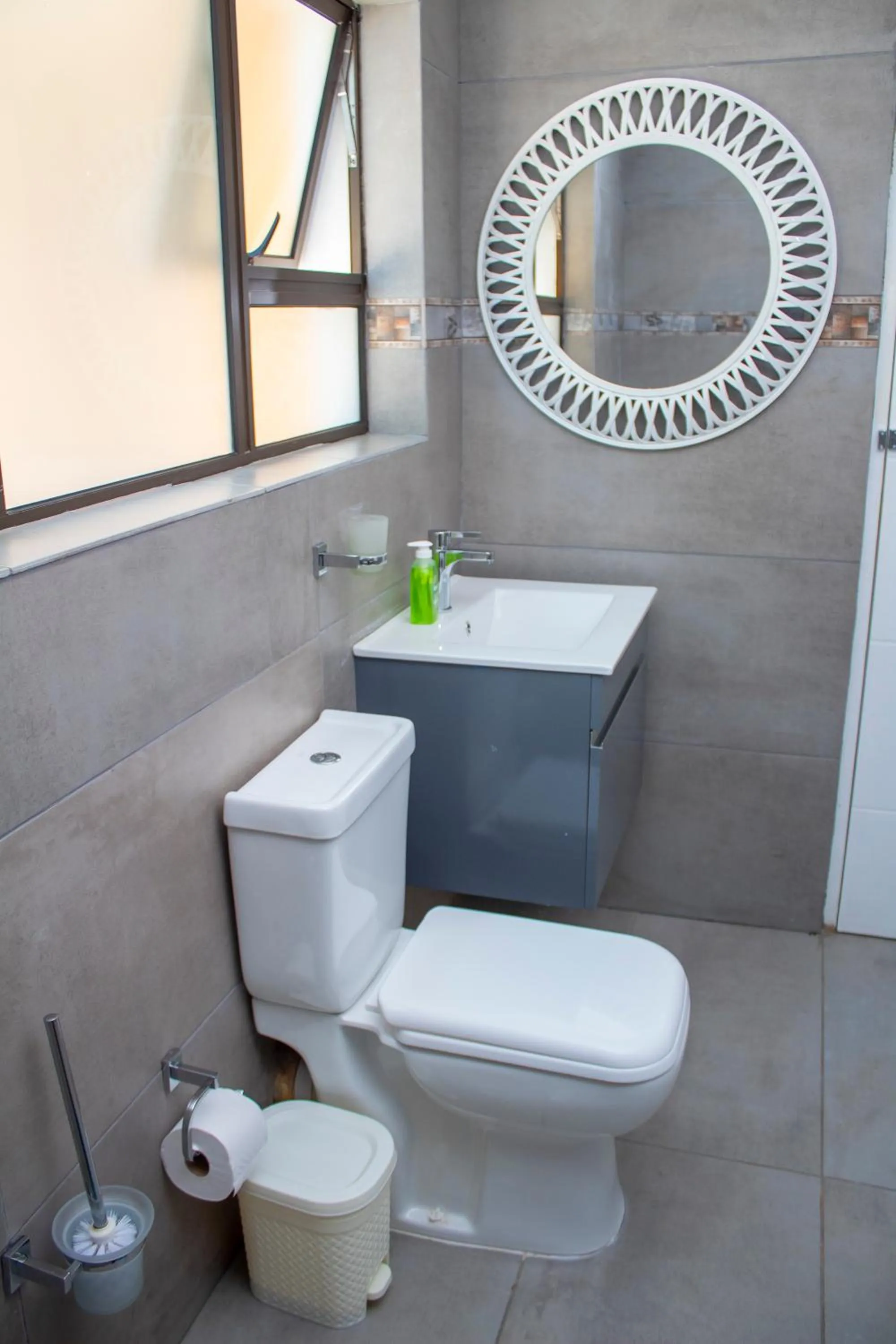 Bathroom in Seven Wonders B&B