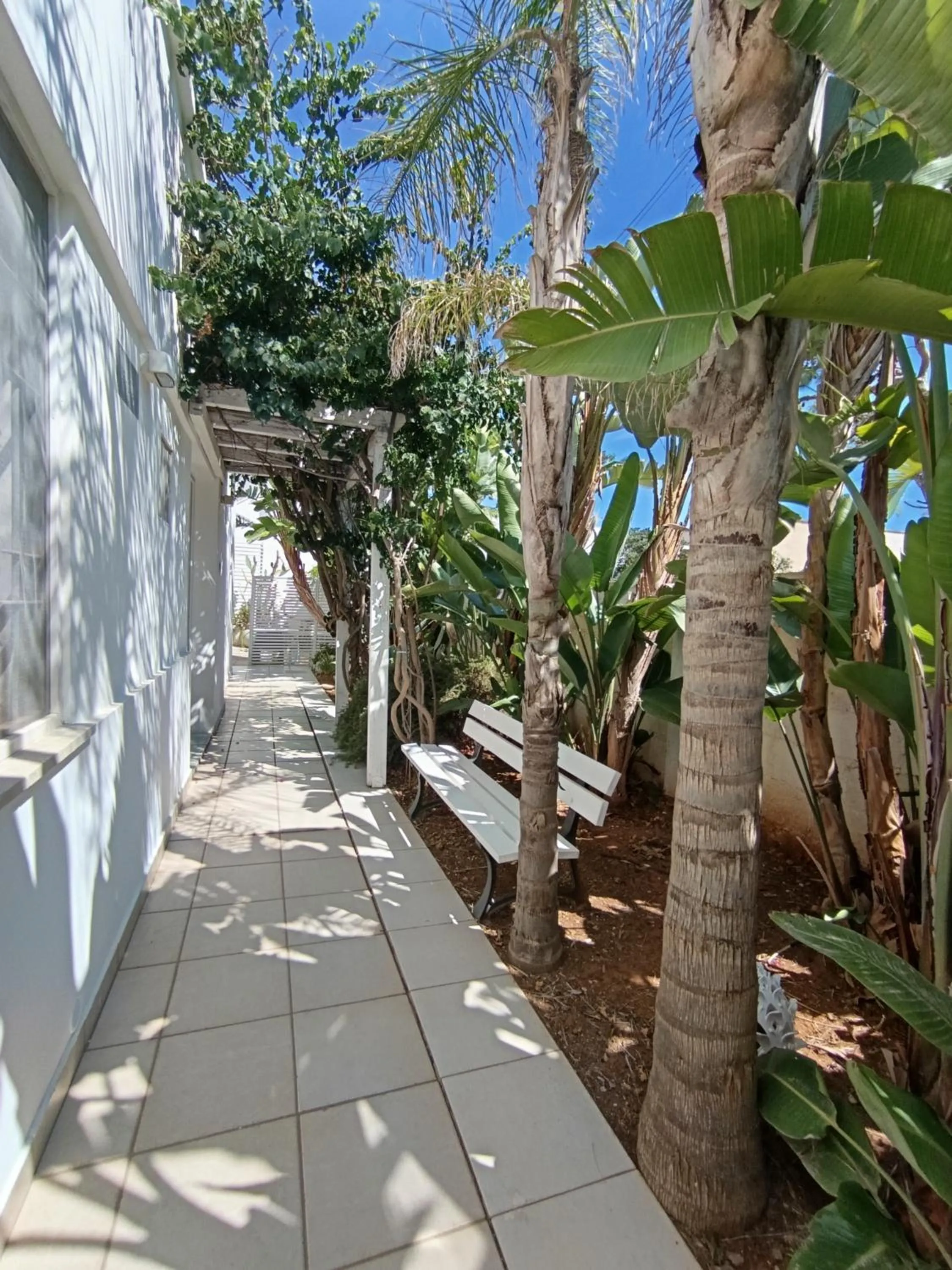 Garden in La Giara Resort