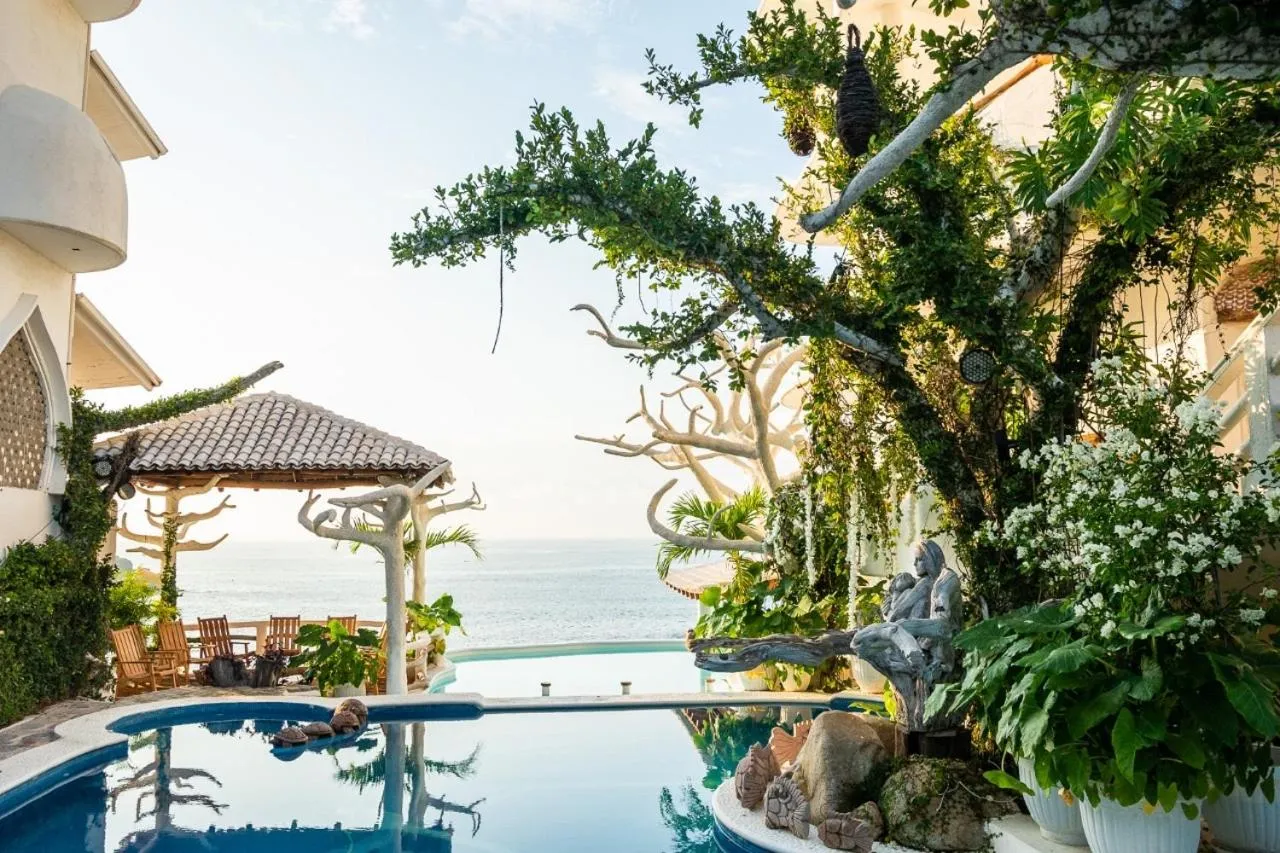 Property building in Hotel Pasión de Luna