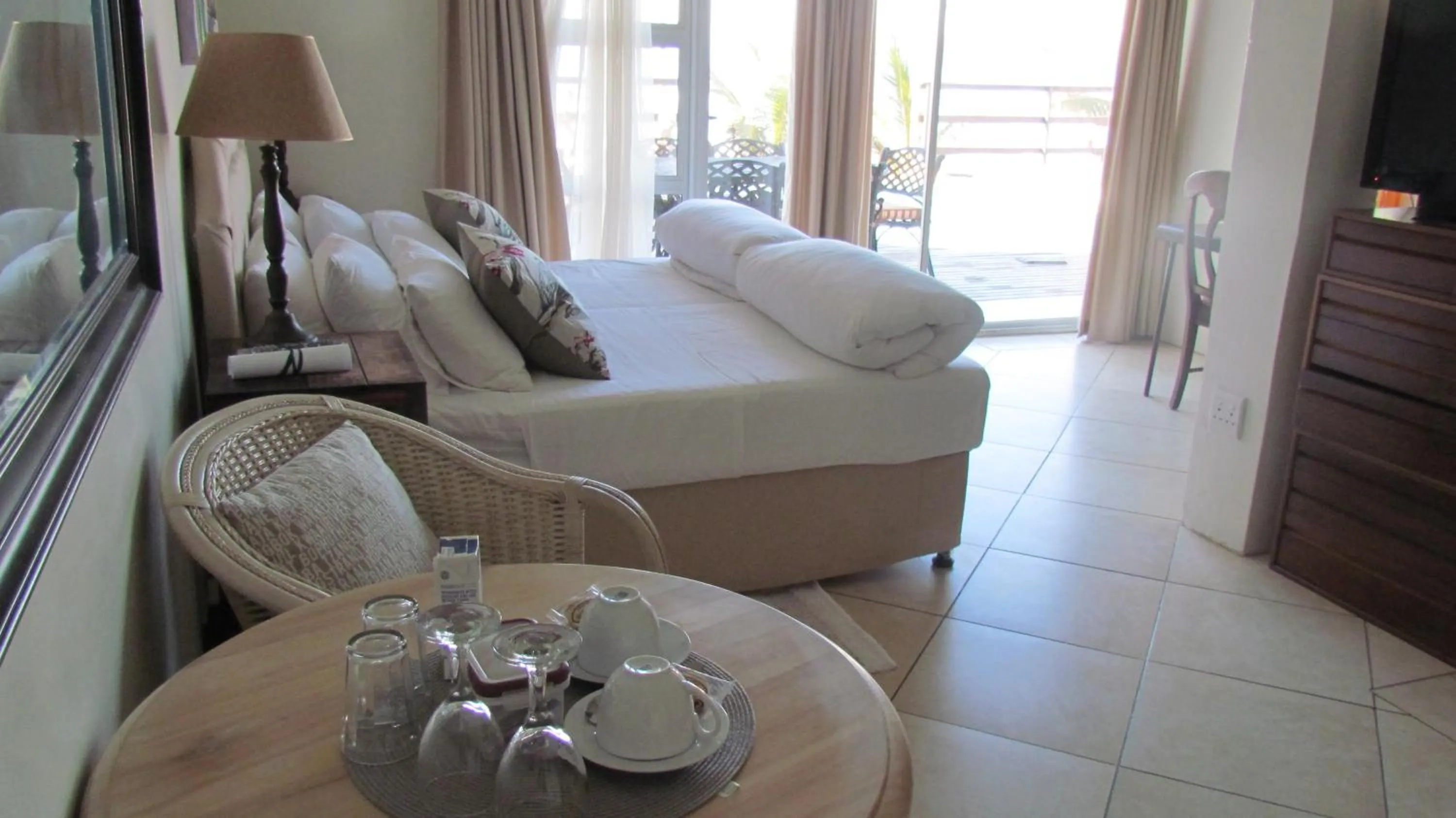 Bed in Bentley on the Beach