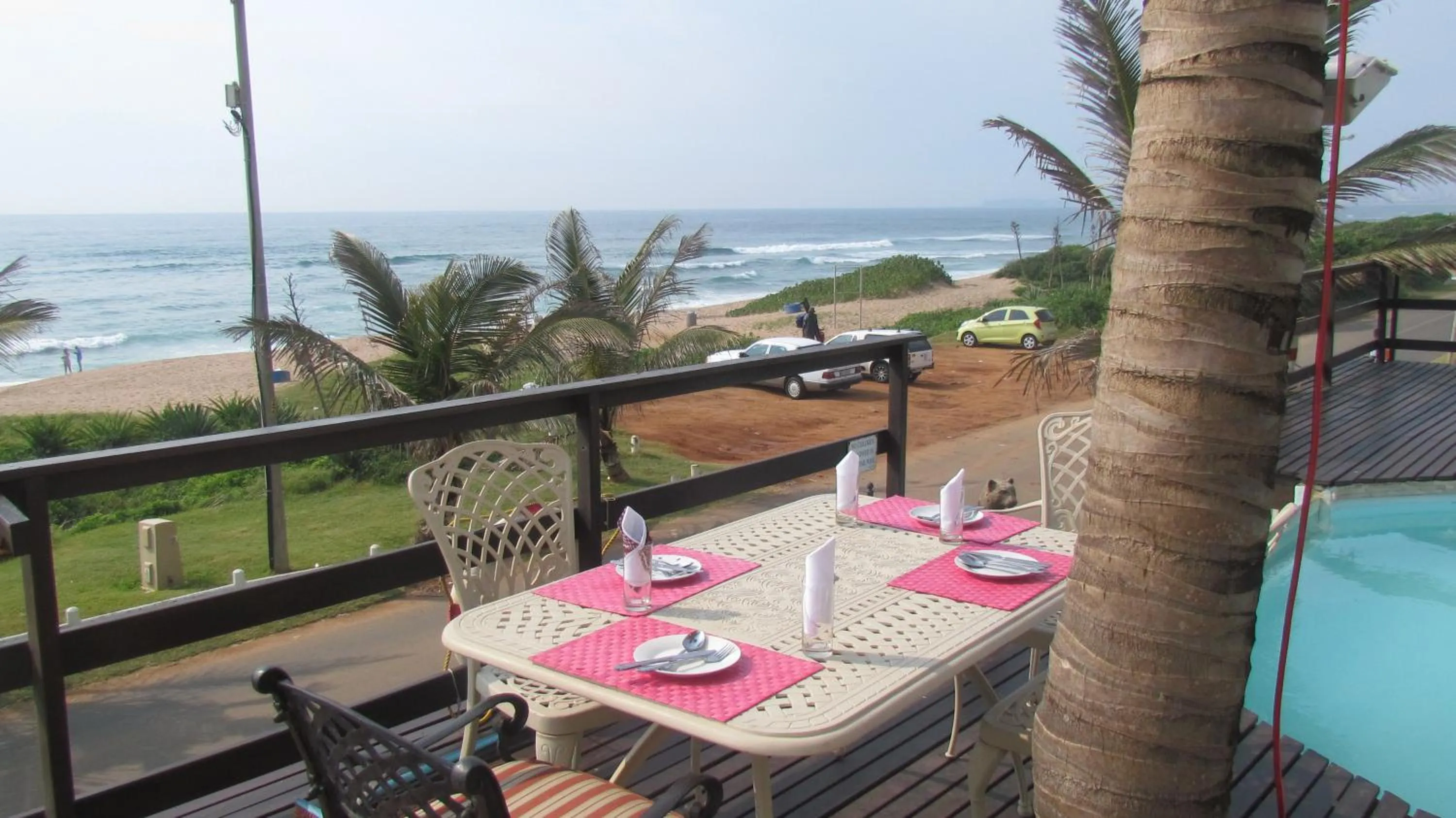 Restaurant/places to eat in Bentley on the Beach