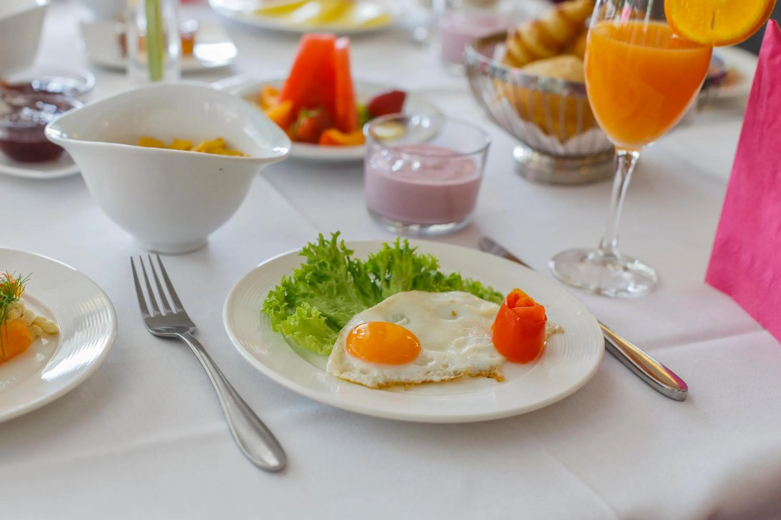 Breakfast in Eden Hotel