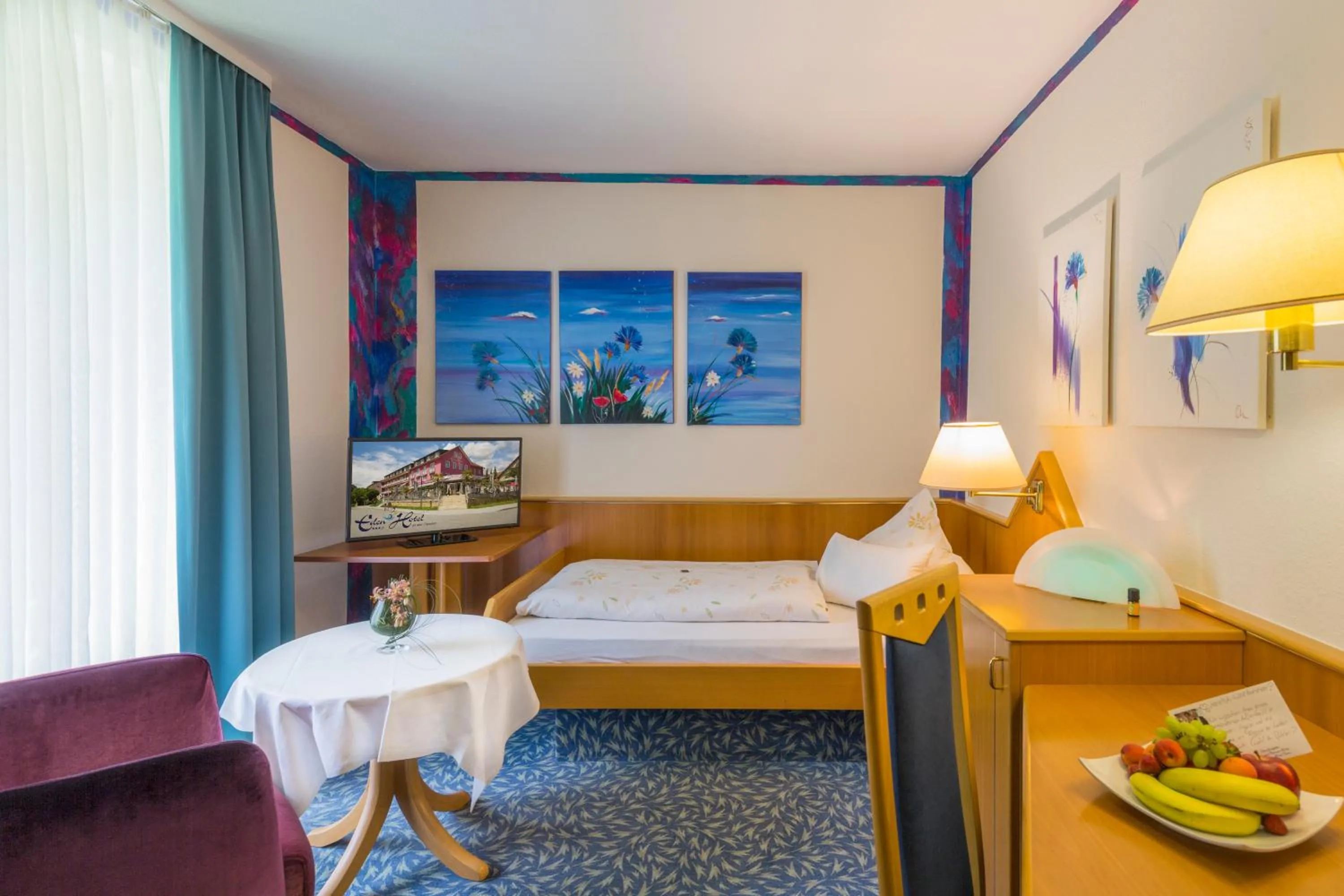 Living room in Eden Hotel