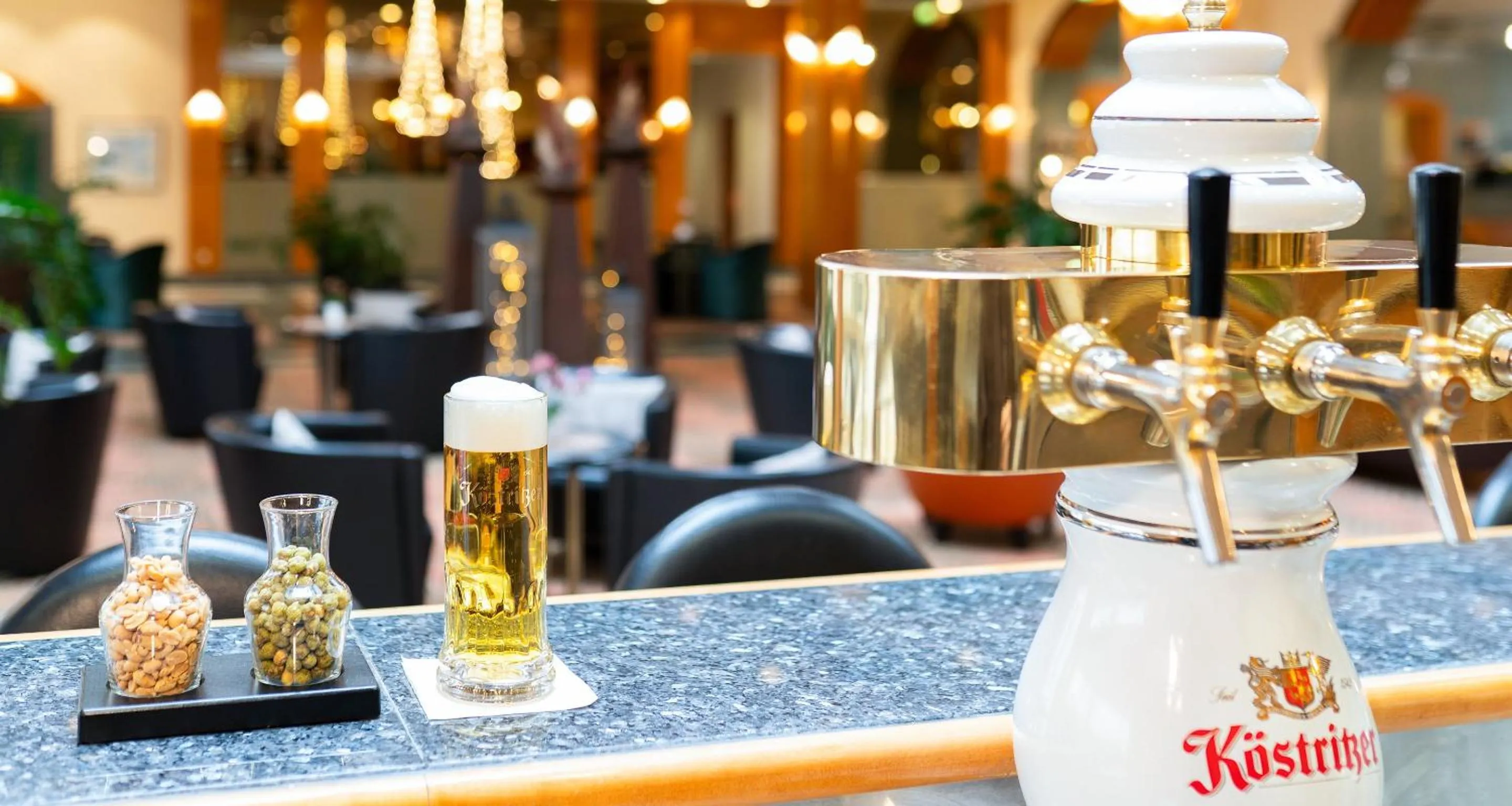 Lounge or bar in Victor's Residenz-Hotel Gera