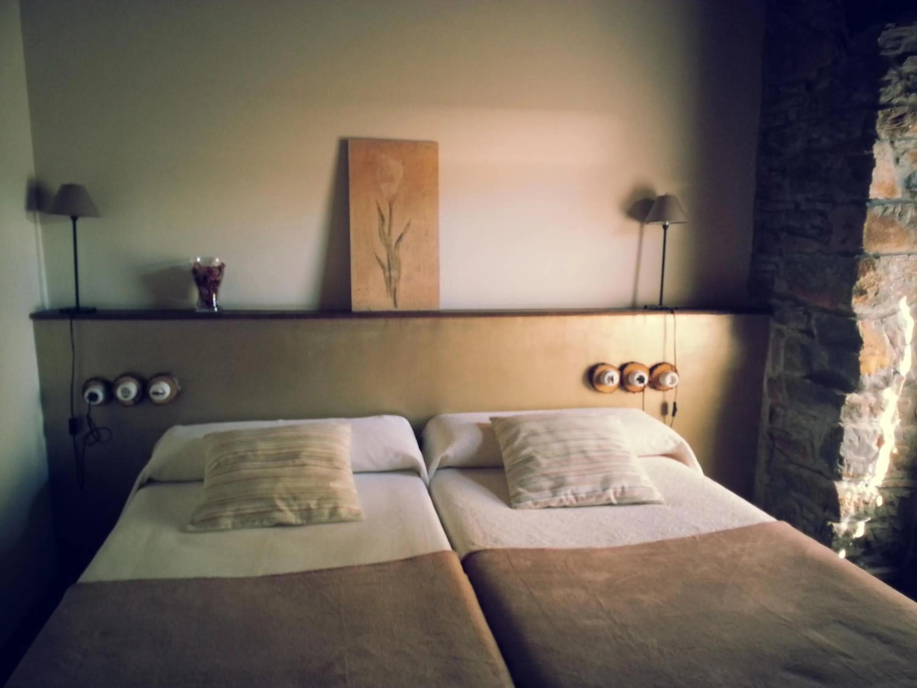 Twin Room in Hostal De Montaña La Aldeya