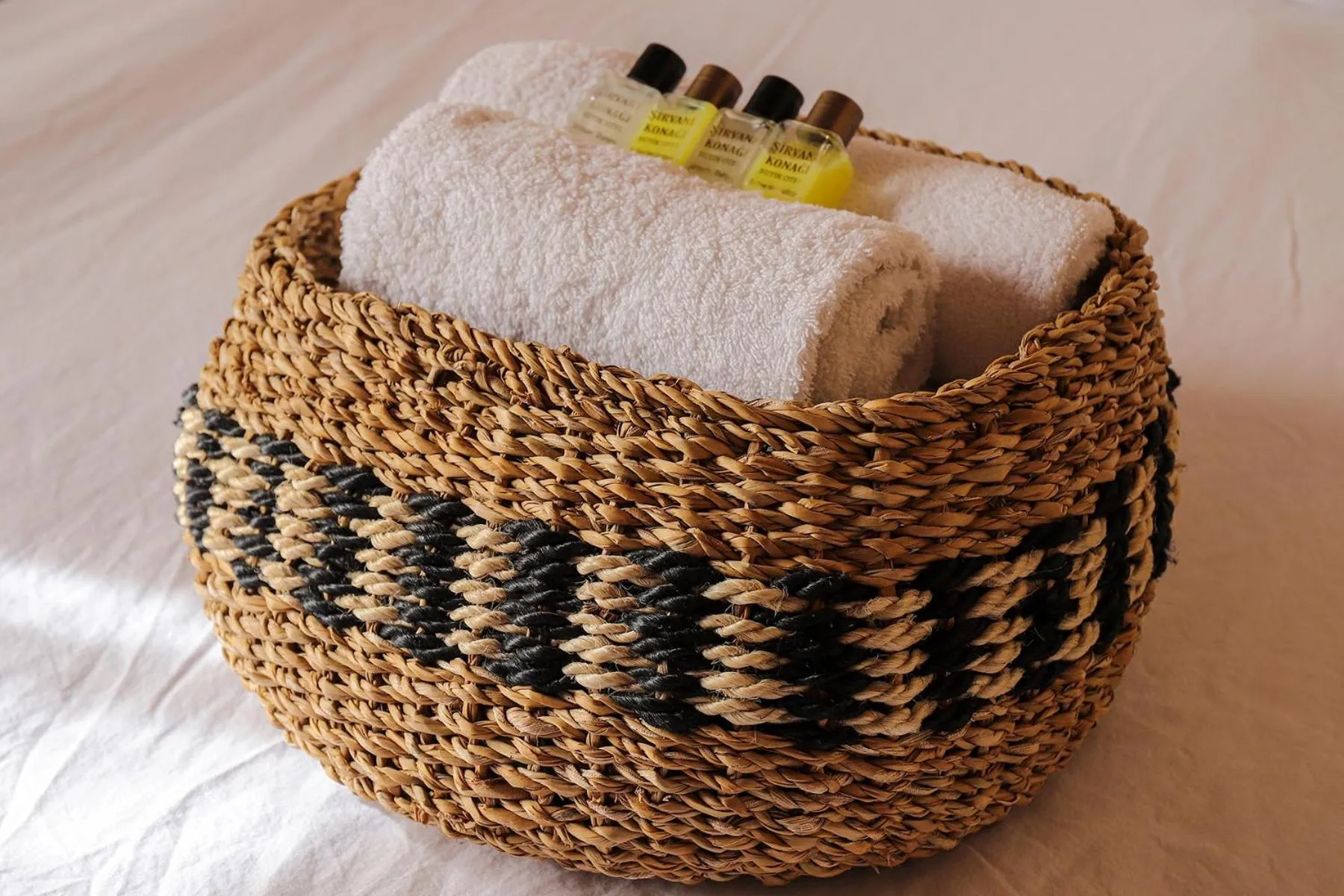 towels in Şirvani Konağı