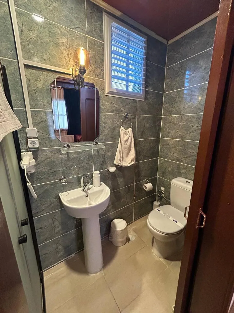 Bathroom in Şirvani Konağı
