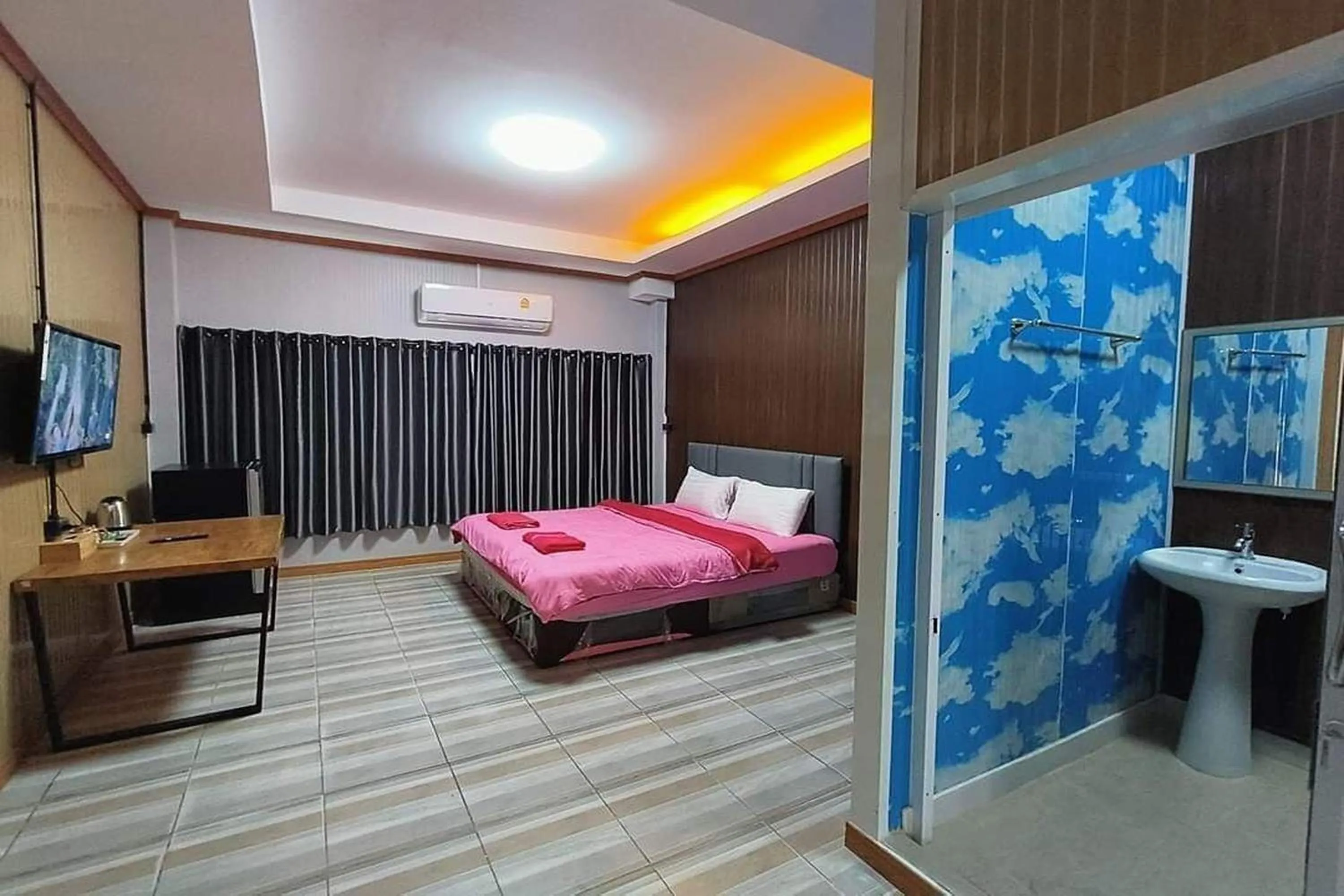 Bed in Pingpong Place