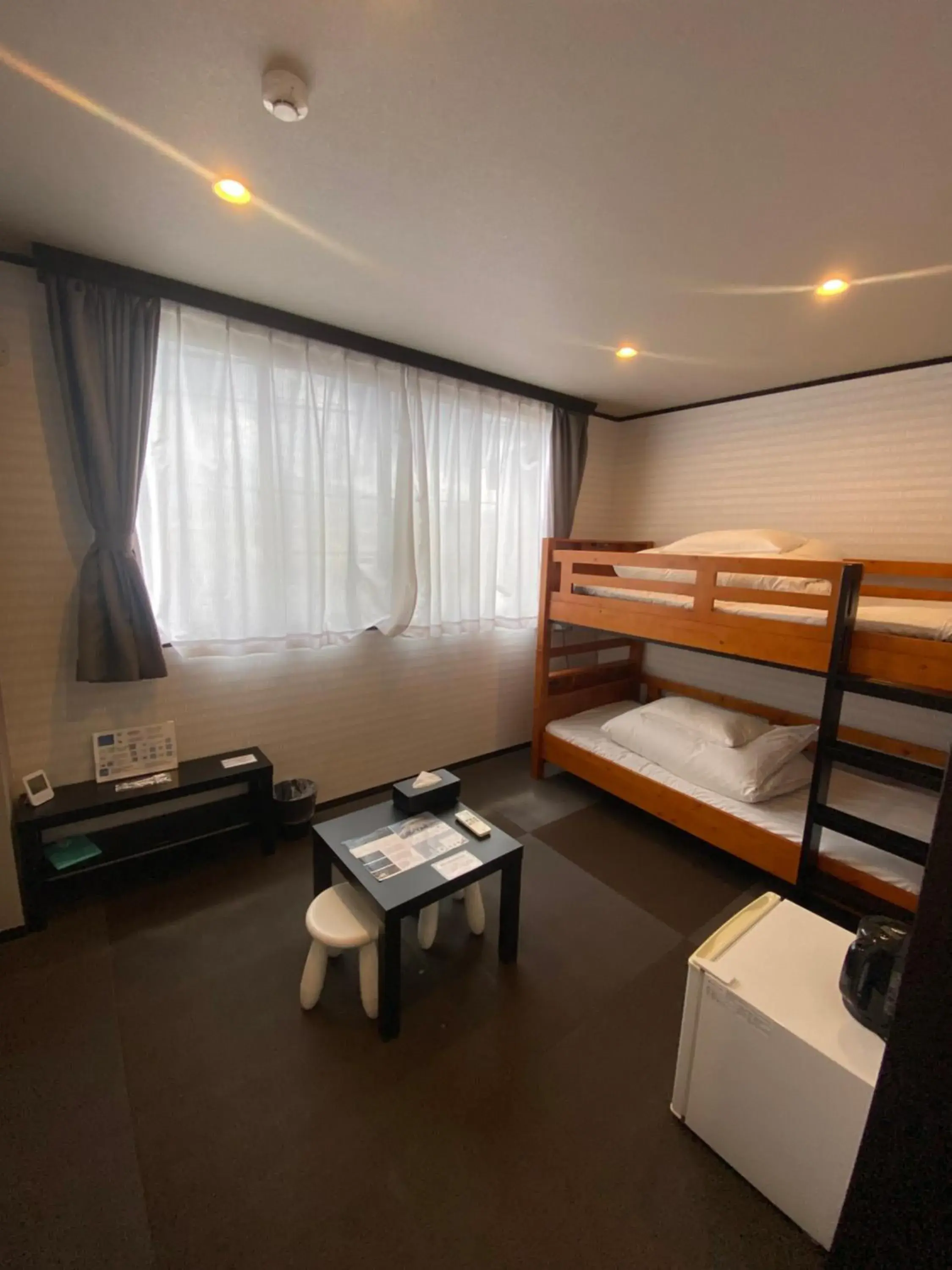 Twin Room - single occupancy in Hostel SAMURISE 81INN Twin Room - single occupancy in Hostel SAMURISE 81INN