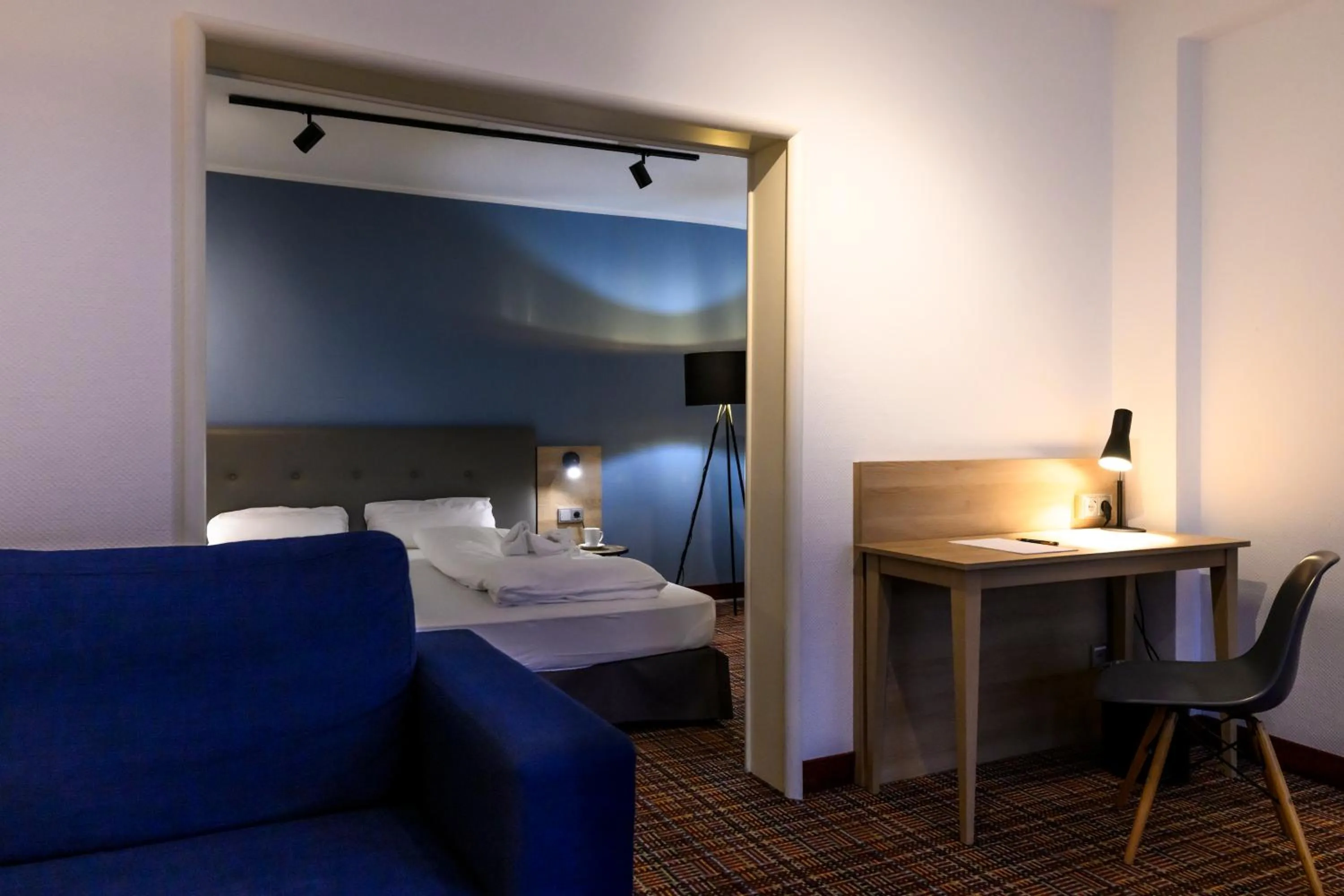 Photo of the whole room, Bed in Hotel Ambassador Essen