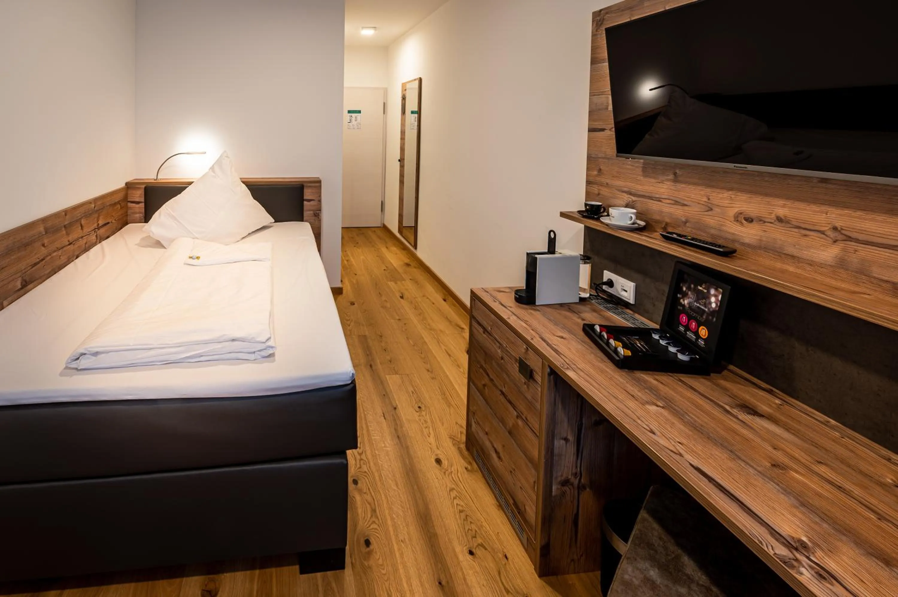 Photo of the whole room, Bed in Landhotel Jagdschlösschen