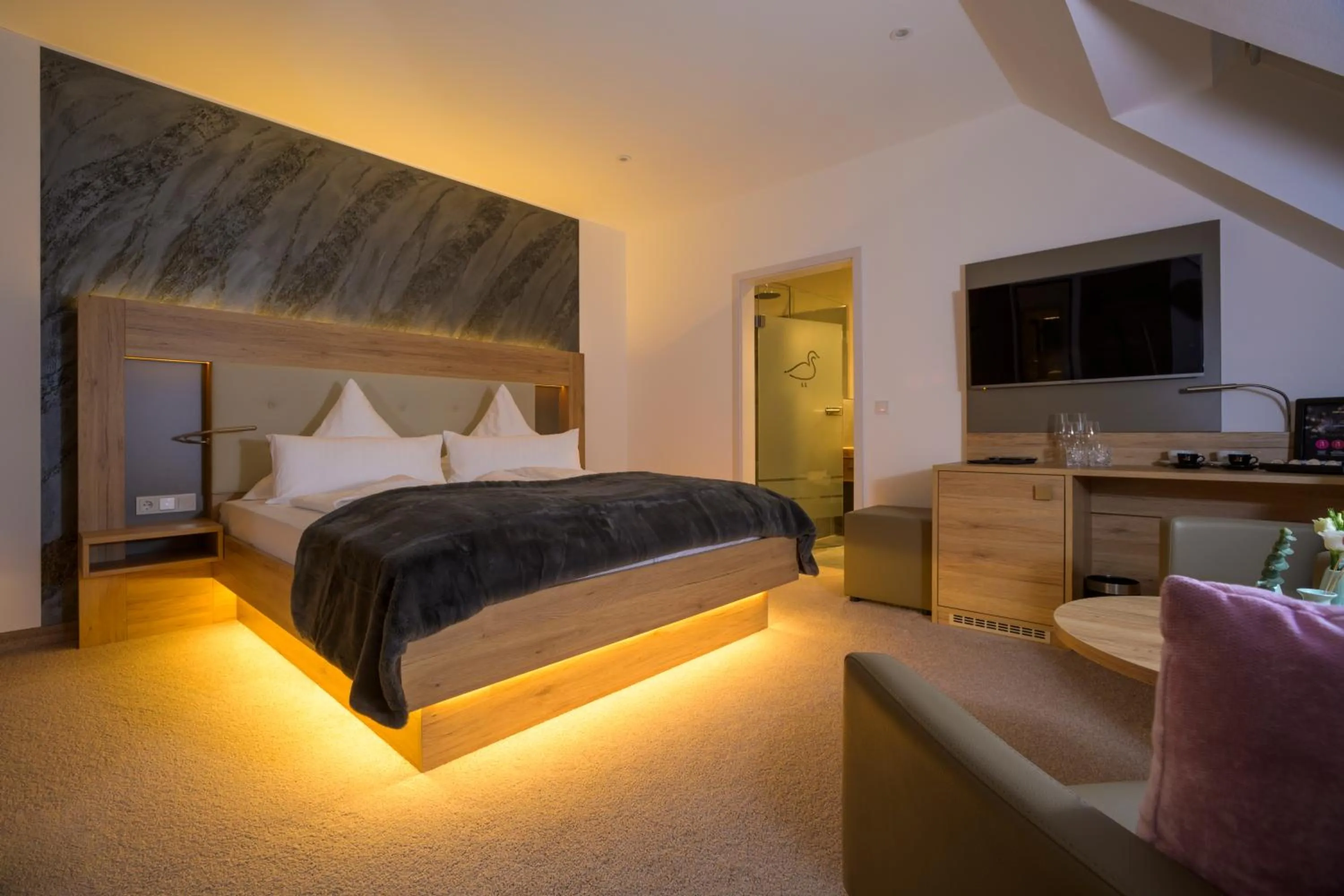 Photo of the whole room, Bed in Landhotel Jagdschlösschen