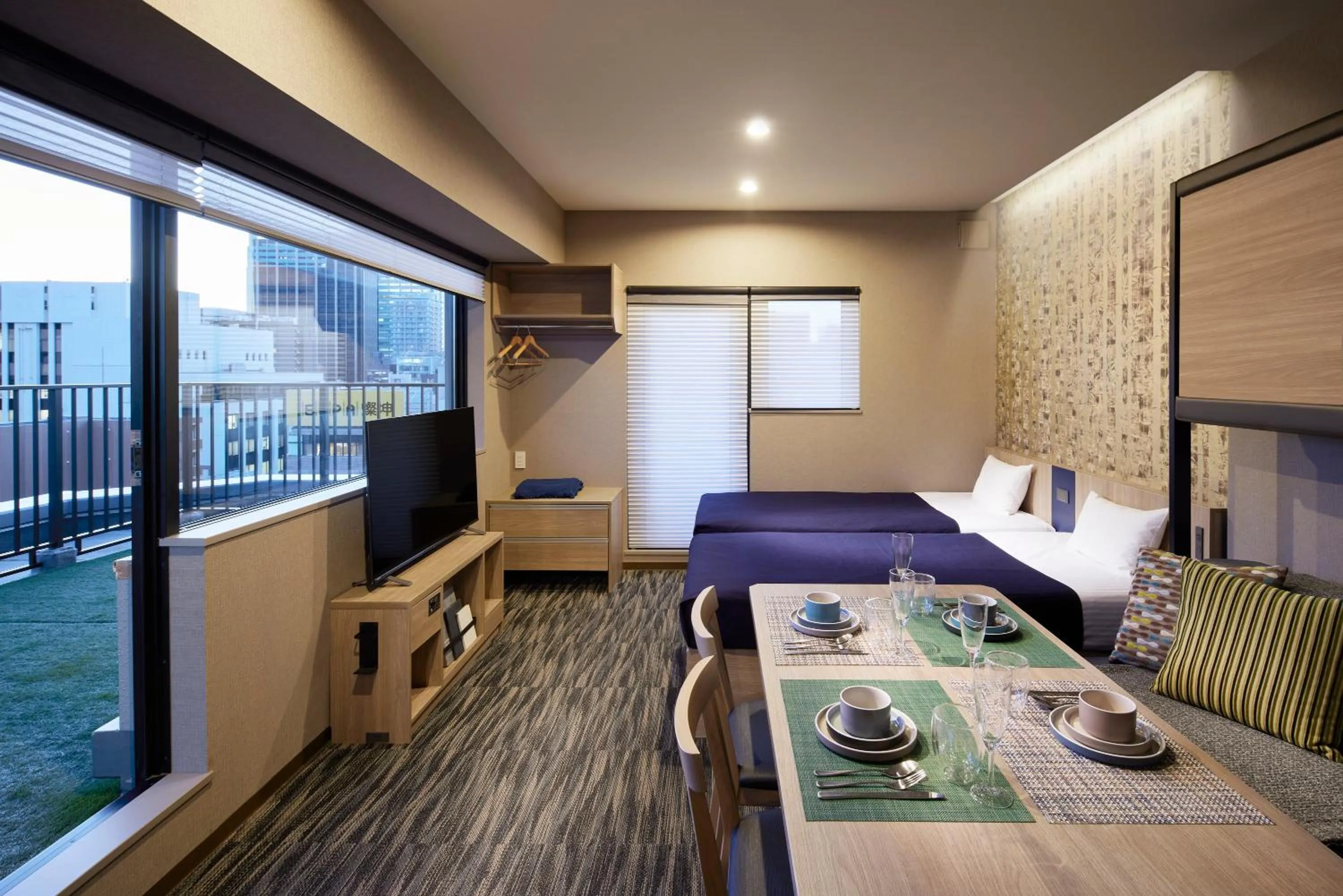 Photo of the whole room, Bed in Minn Akihabara