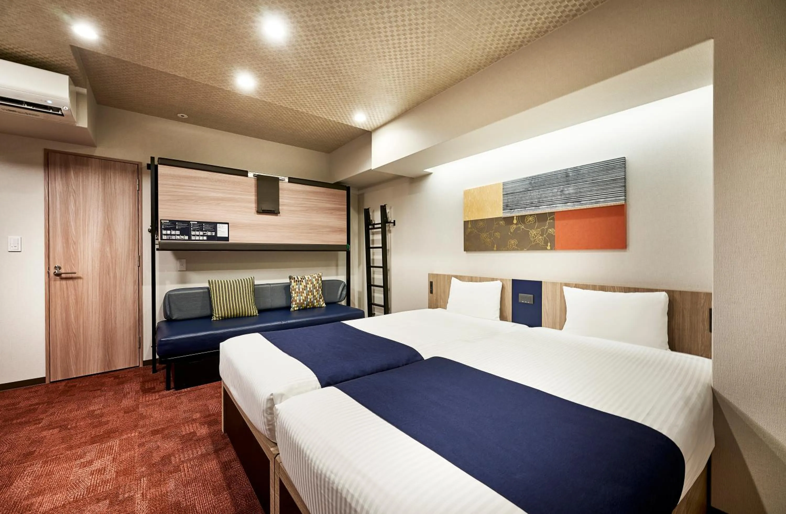 Bed in MONday Apart Premium KYOTO Station