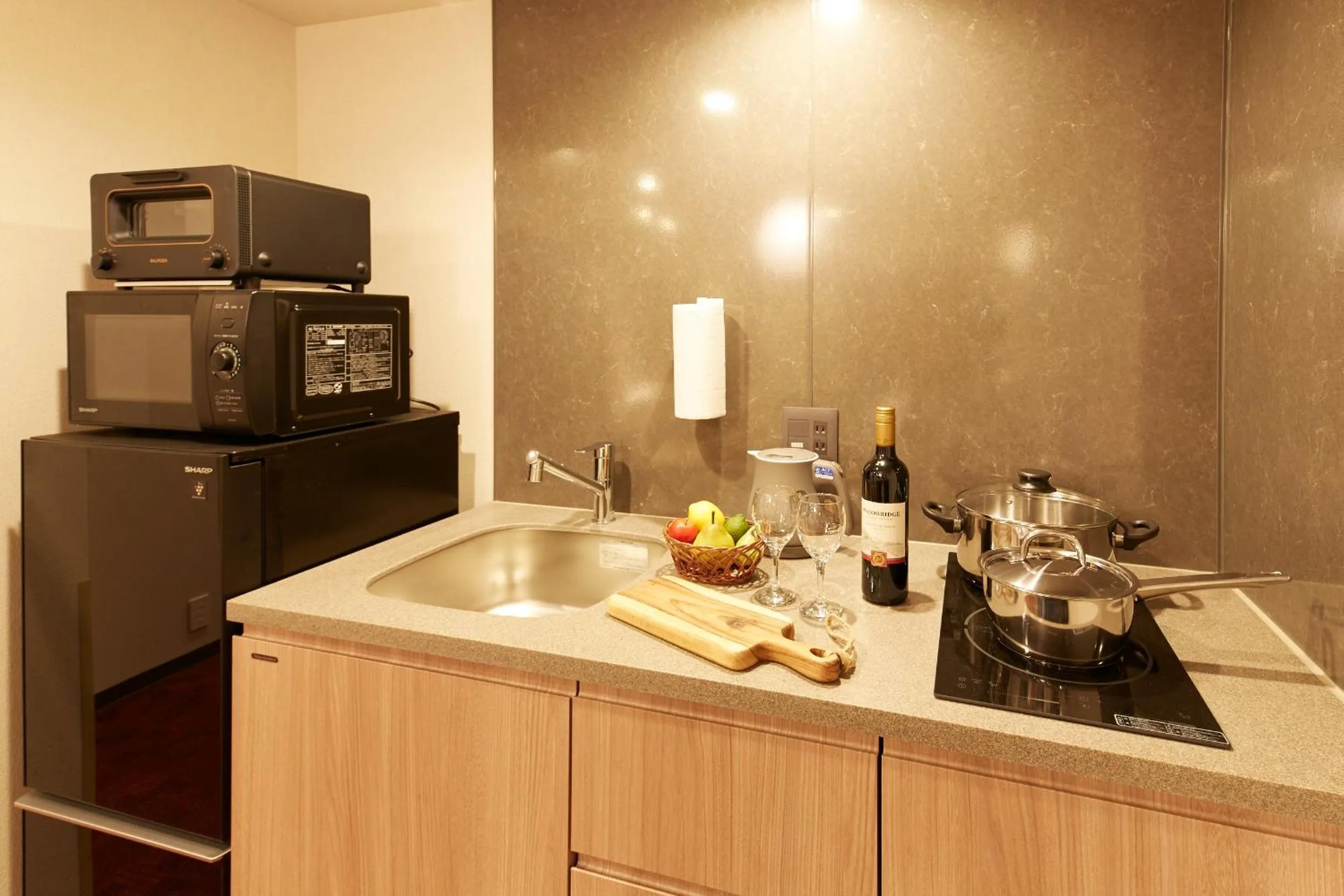 Kitchen or kitchenette in MONday Apart Premium KYOTO Station