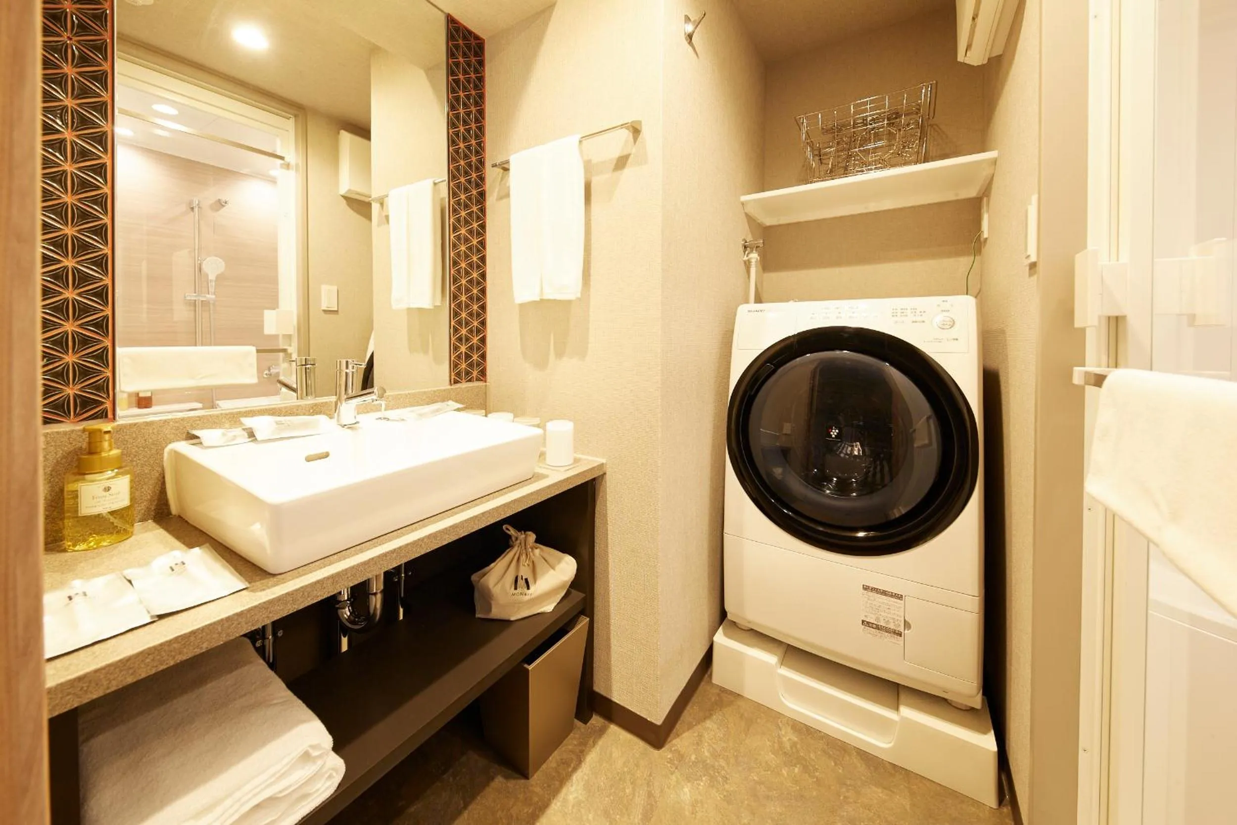 MONday Apart Premium KYOTO Station