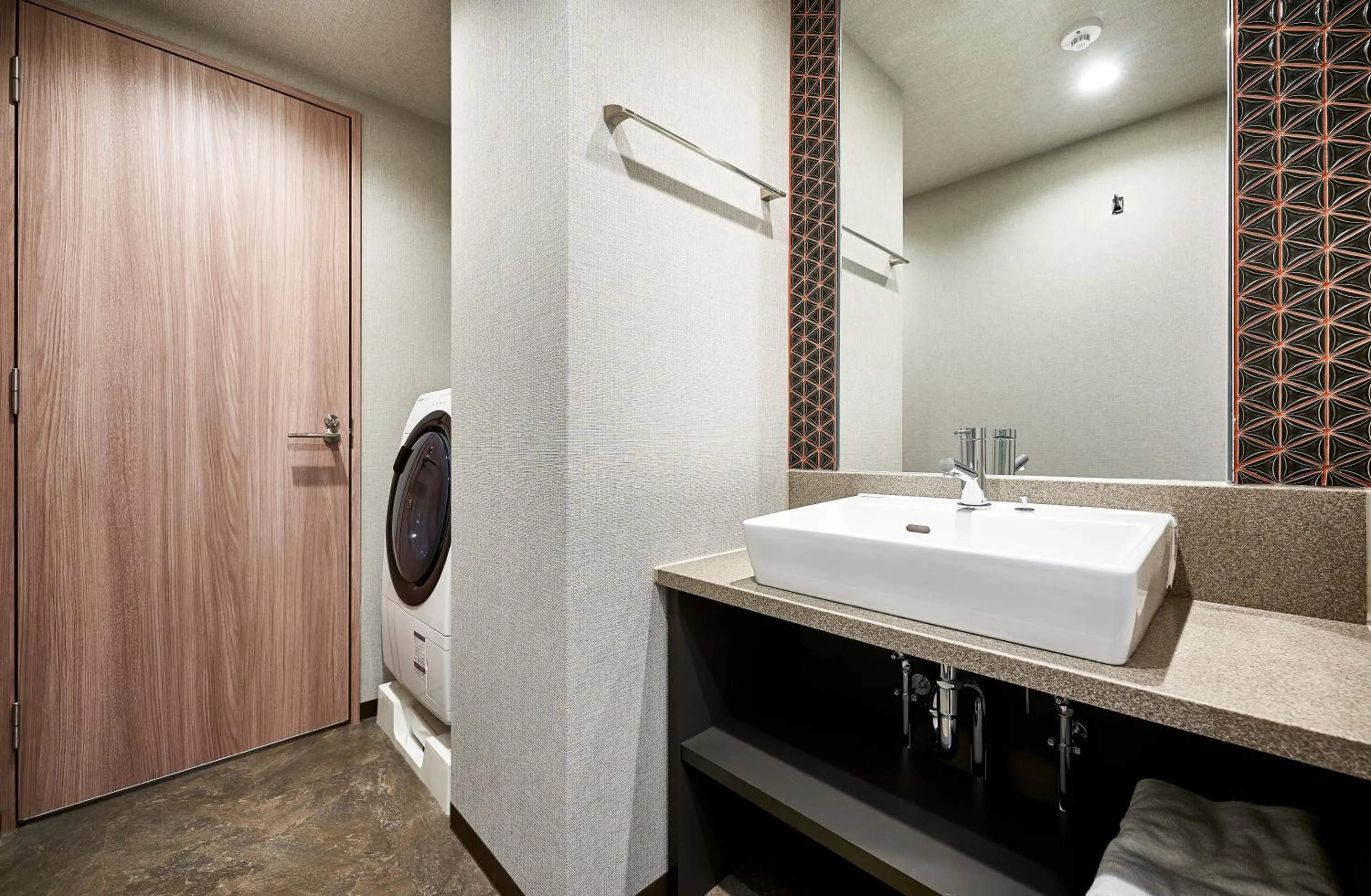 MONday Apart Premium KYOTO Station