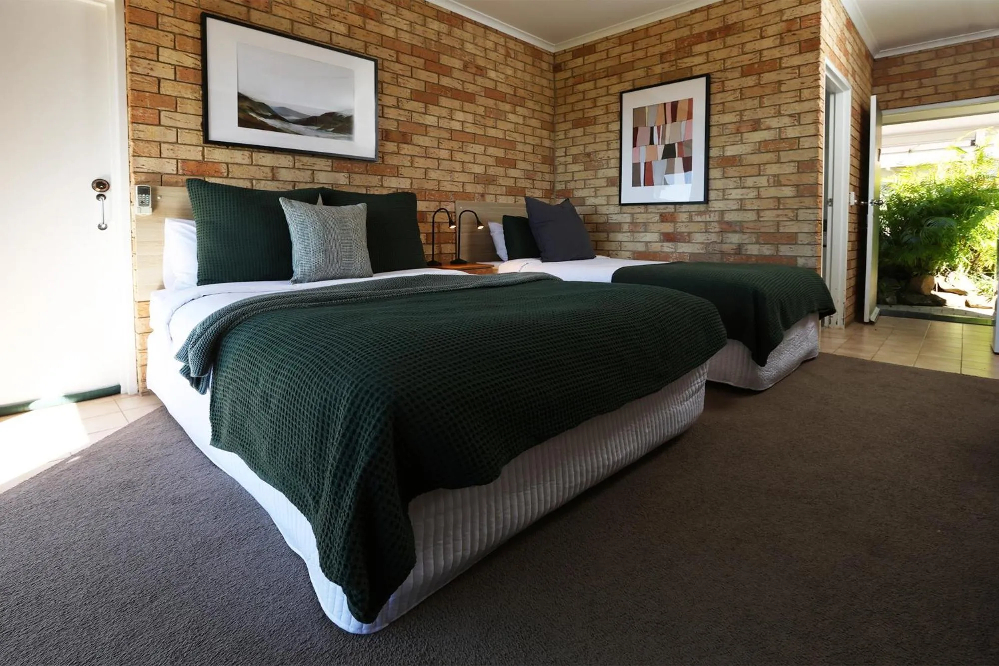 Bed in Maleny Views Motel