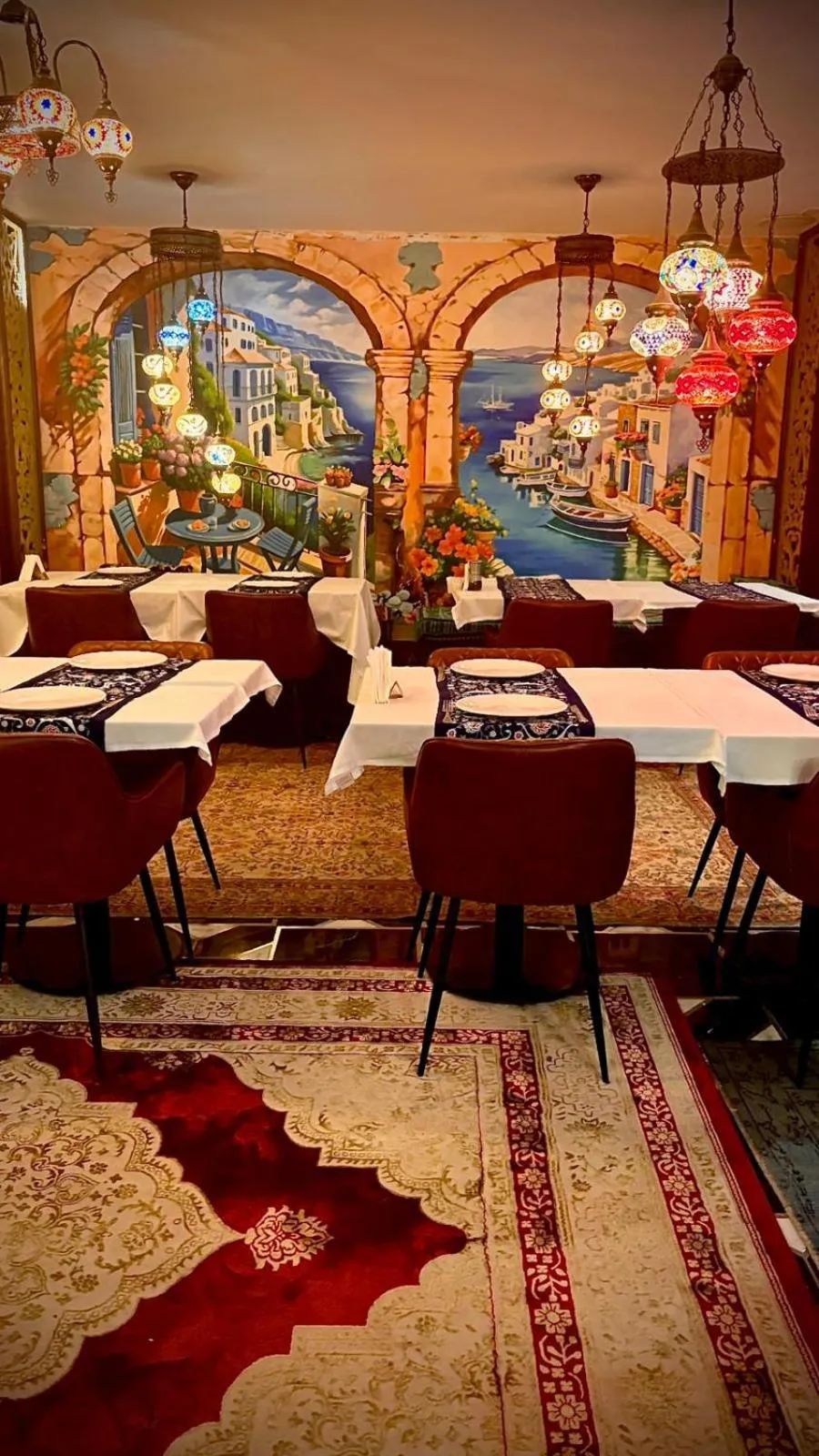 Property building in Le Maroc Hotel Patong