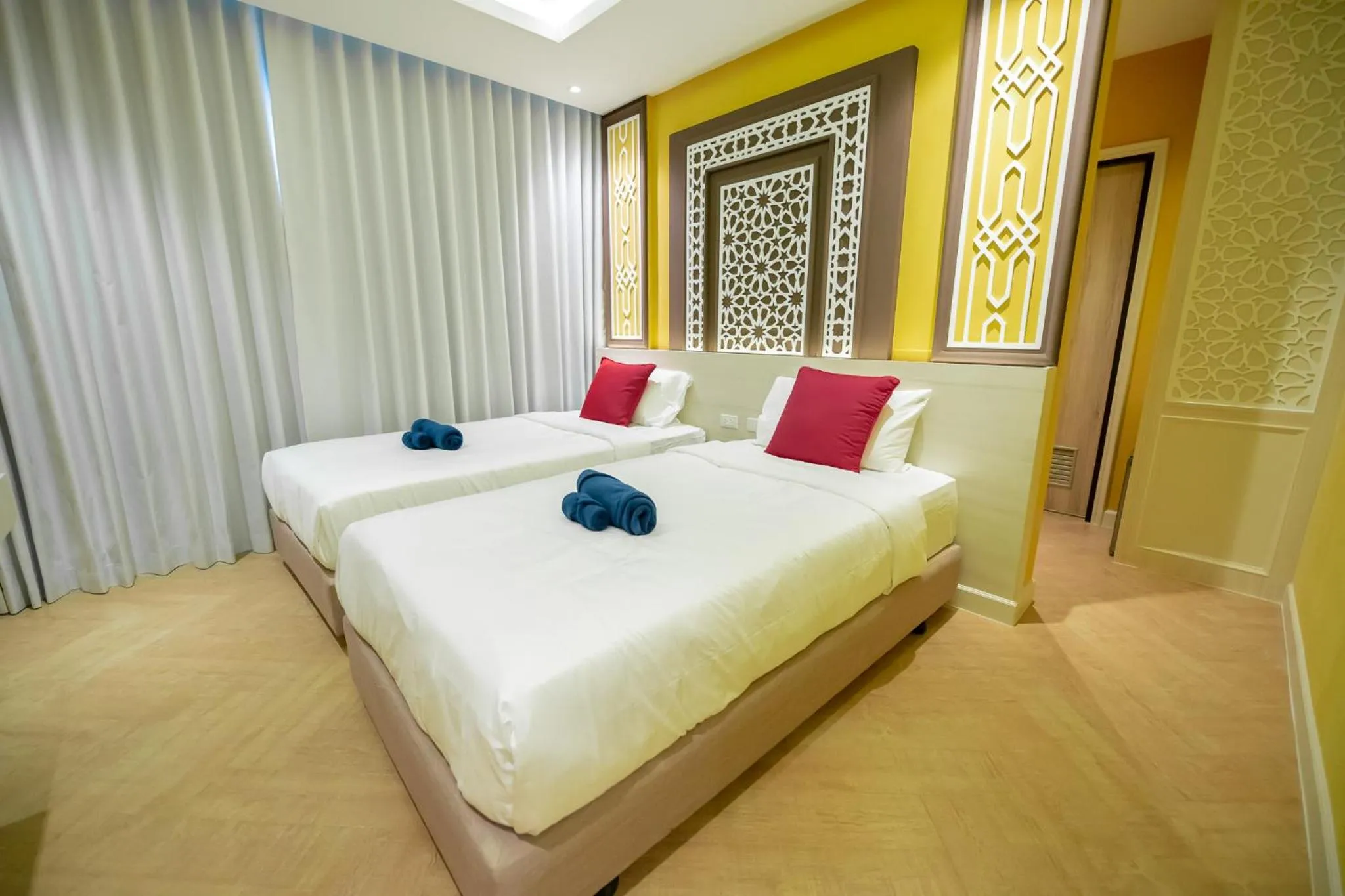 Bed in Le Maroc Hotel Patong