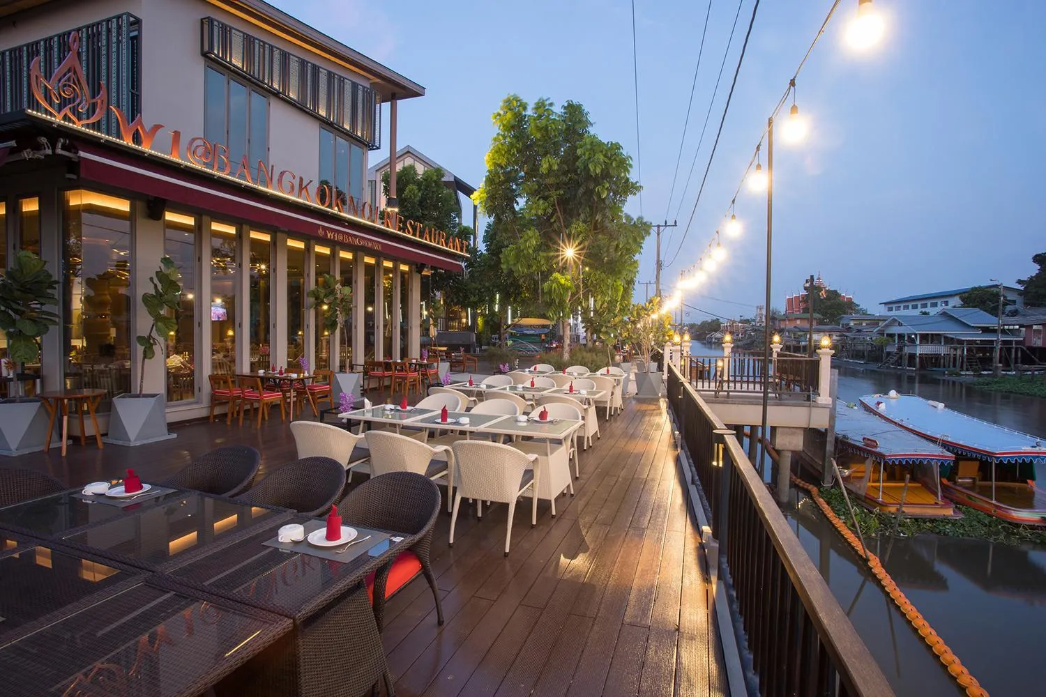 Restaurant/places to eat in W1Bangkoknoi Hotel